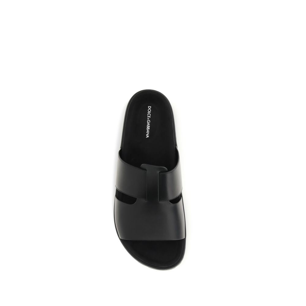 Black Calf Leather Bos Taurus Flat Sandals - ventzia