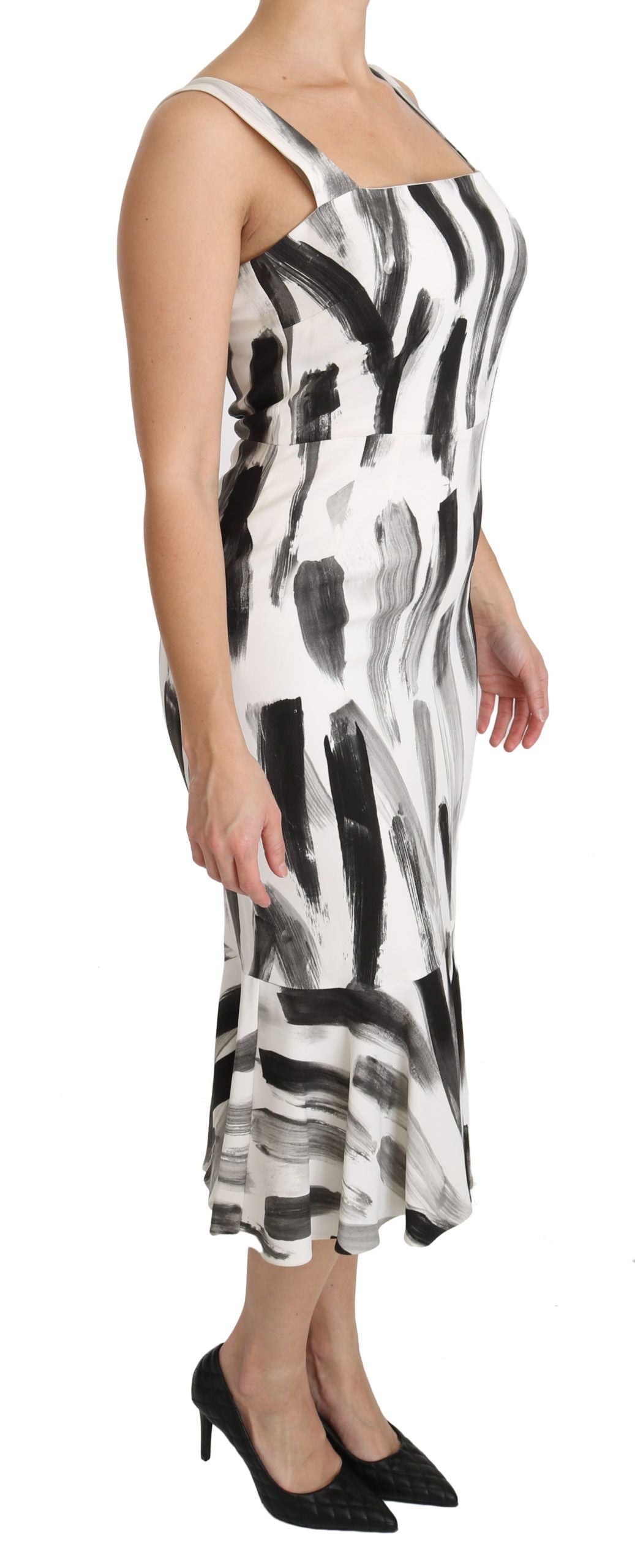 Chic Monochrome Sheath Midi Dress - ventzia