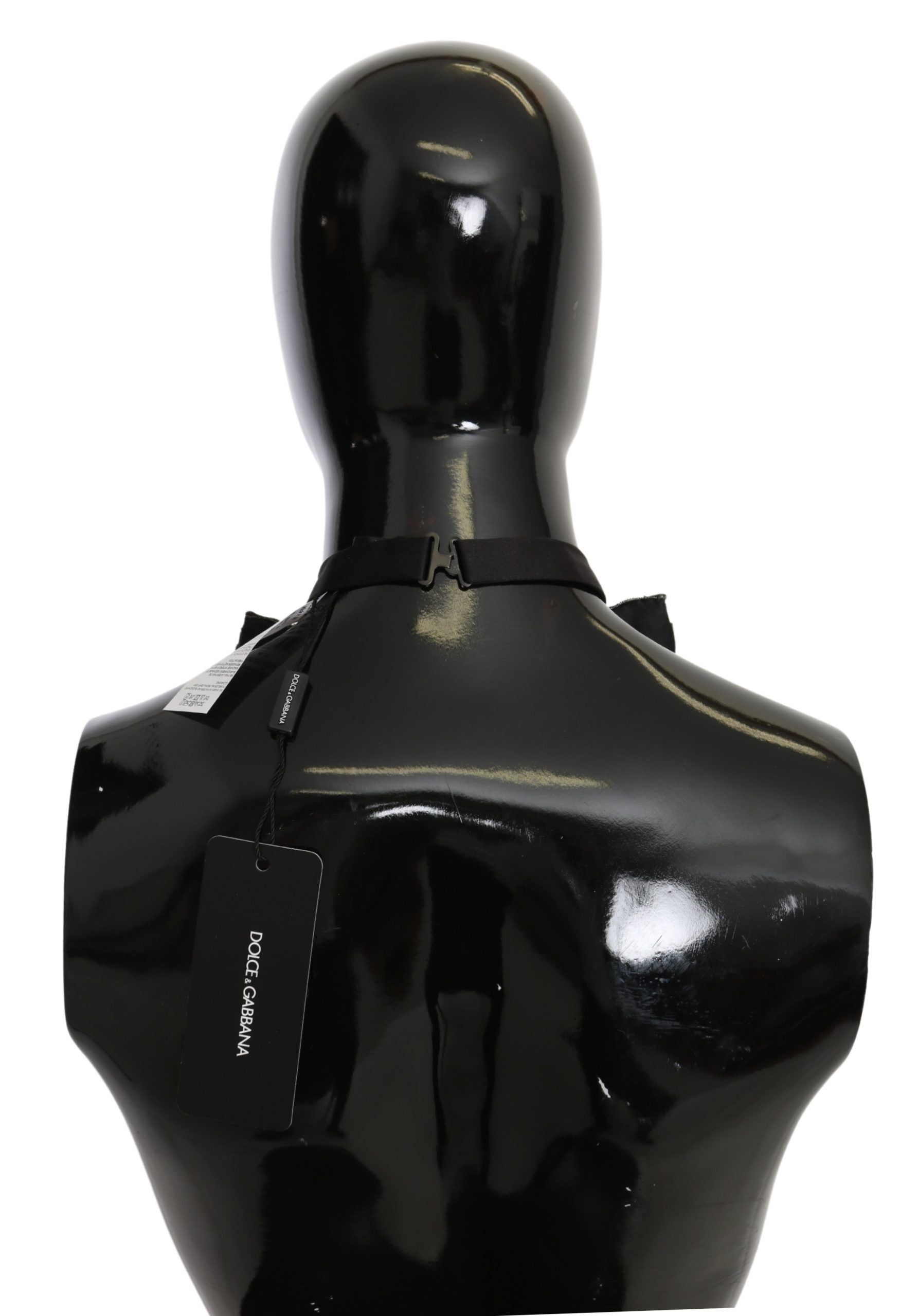 Elegant Silver Silk Bowtie - ventzia
