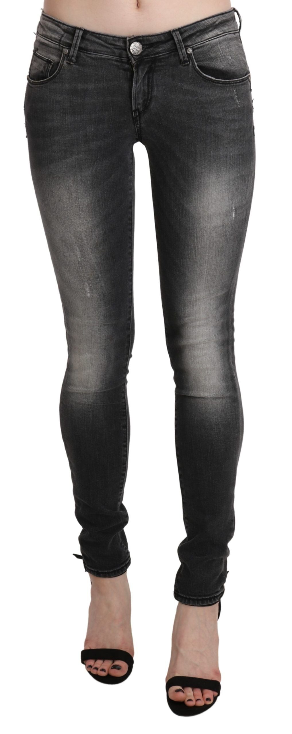 Sleek Low Waist Skinny Denim in Black Wash - ventzia