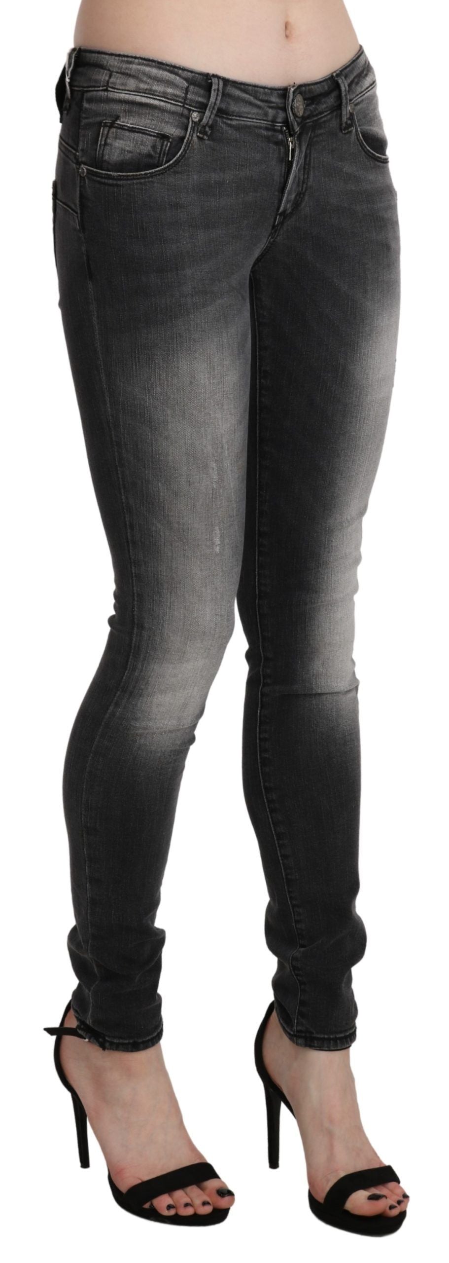 Sleek Low Waist Skinny Denim in Black Wash - ventzia