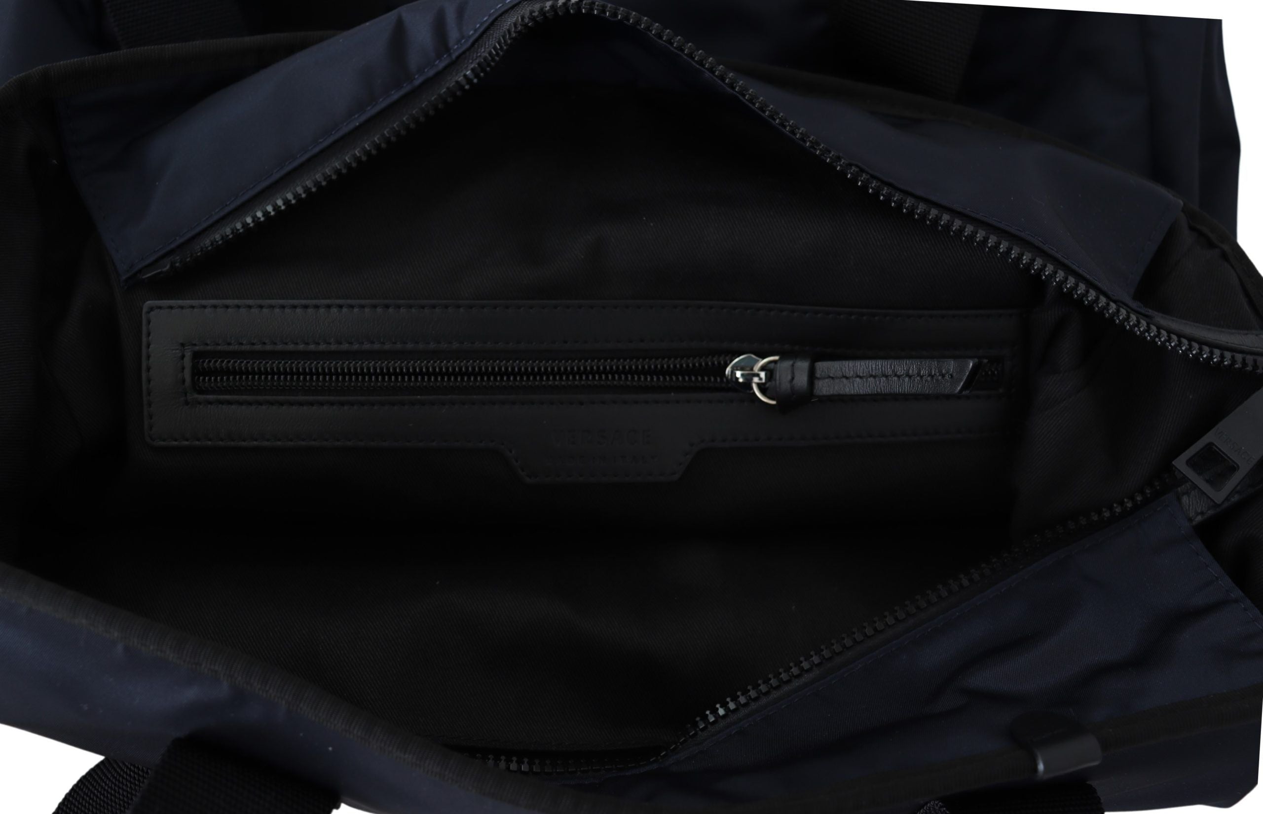 Elegant Blue Nylon Tote Bag - ventzia