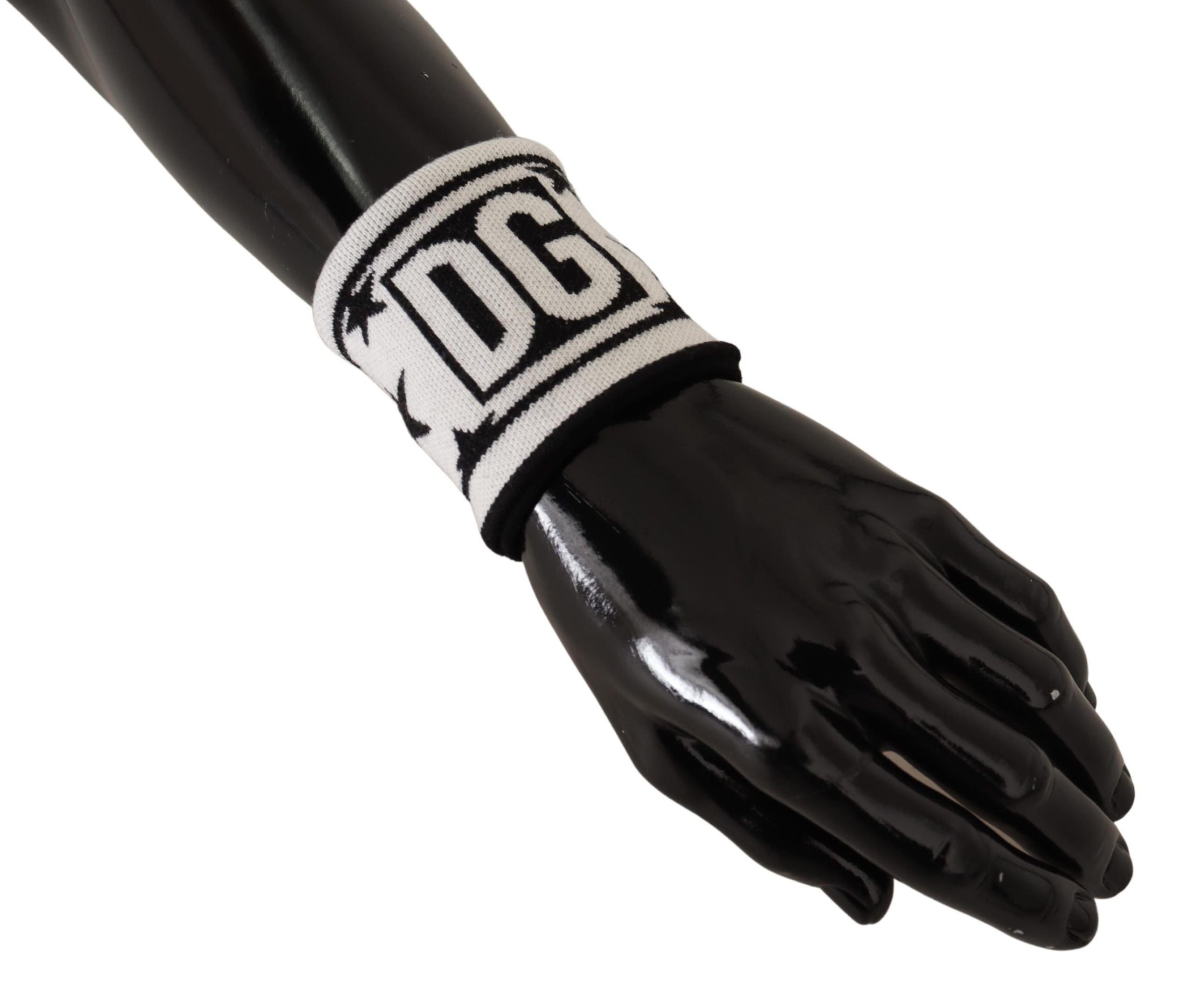 Elegant Monochrome Wool Wristband Set - ventzia