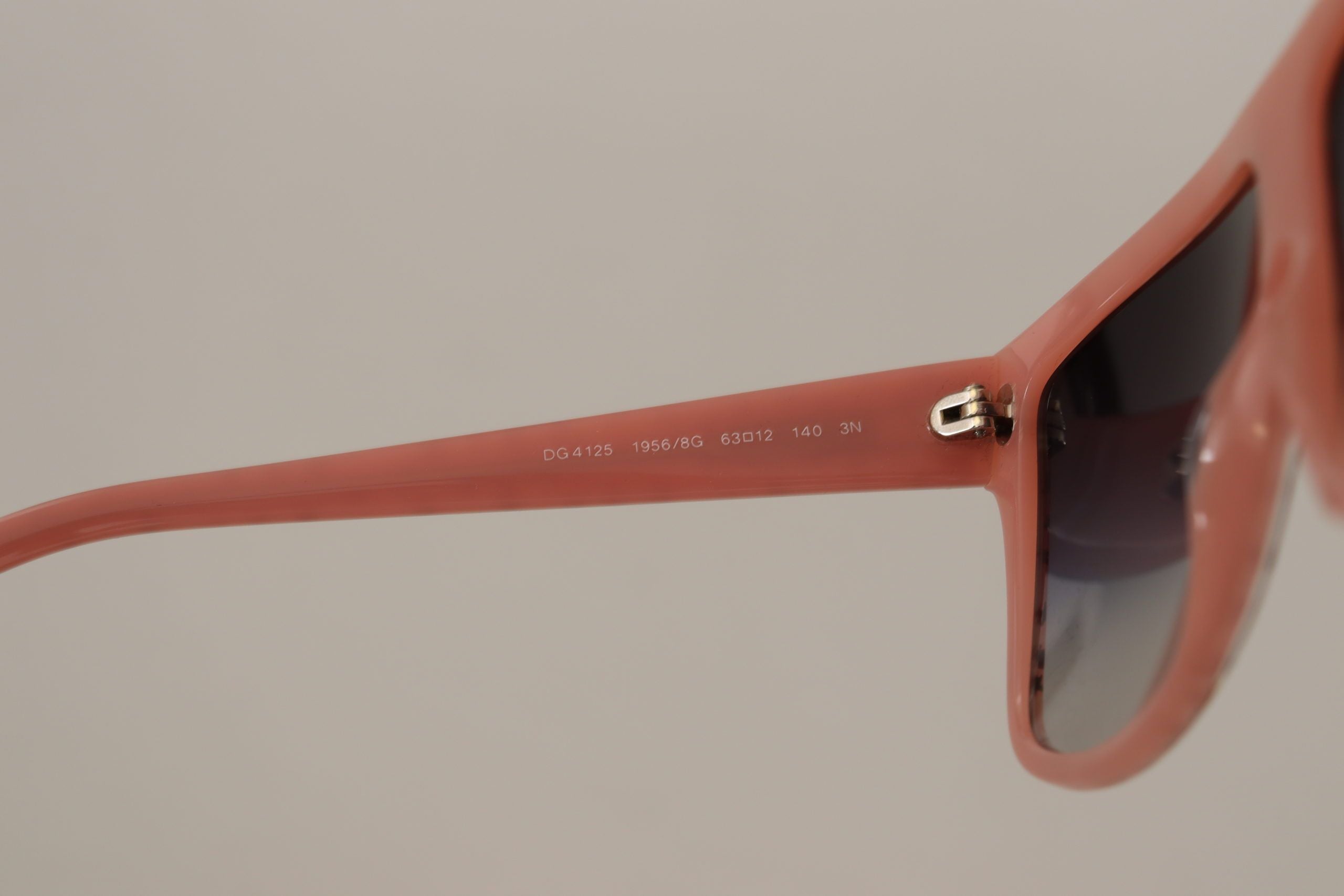 Elegant Vintage Style Star-Studded Sunglasses - ventzia