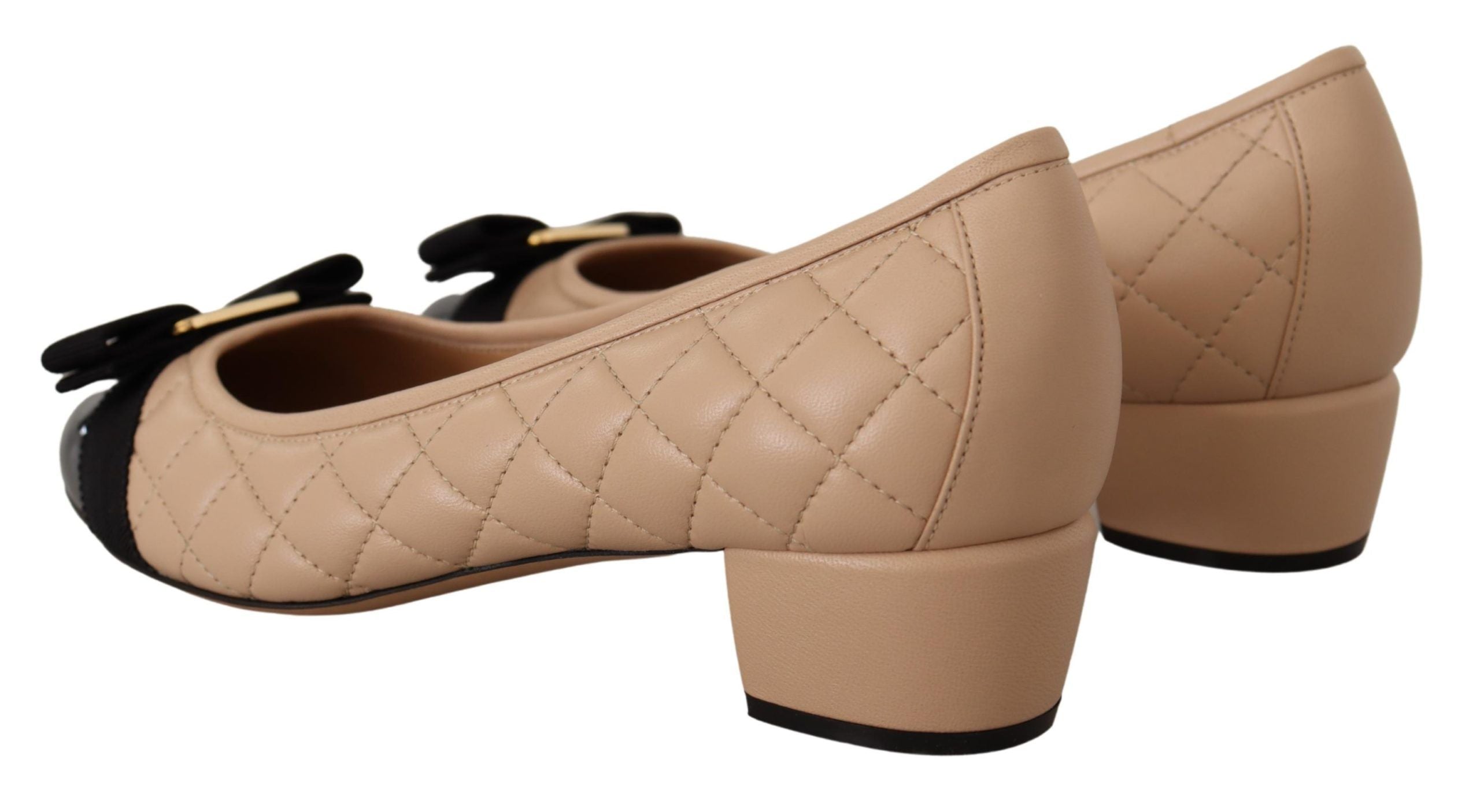 Elegant Quilted Leather Pumps in Beige and Black - ventzia