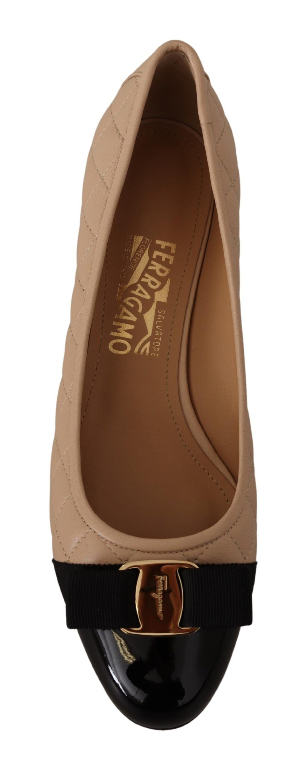 Elegant Quilted Leather Pumps in Beige and Black - ventzia