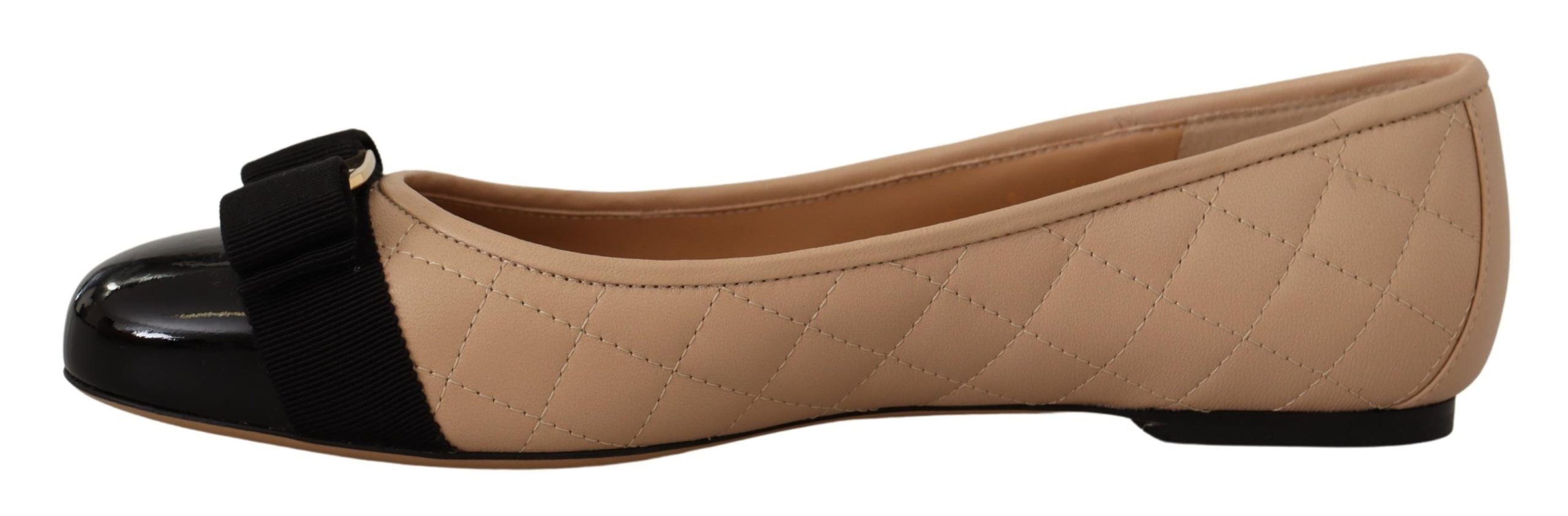 Elegant Quilted Leather Flats - Chic Dual-Tone Design - ventzia