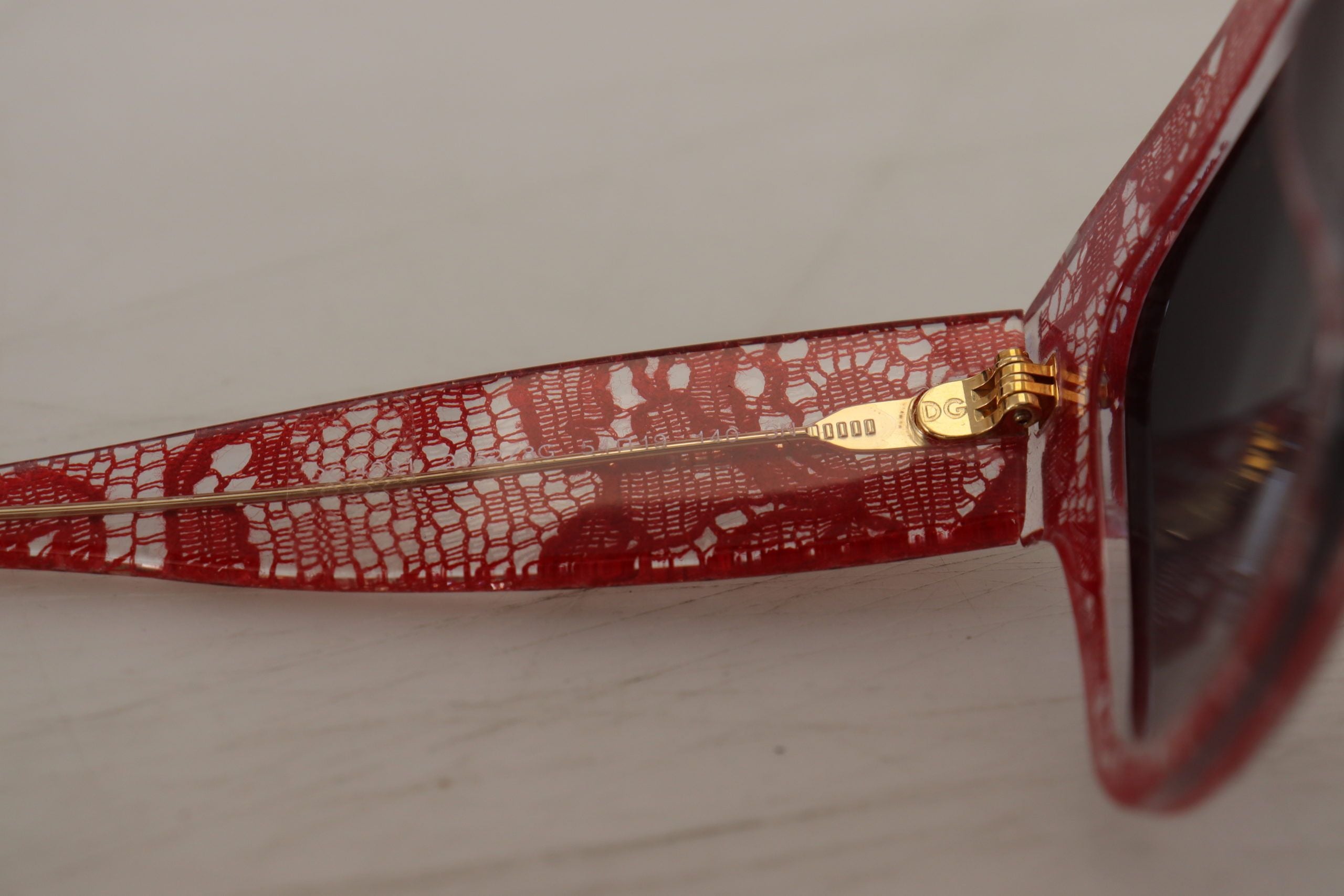 Red Lace Acetate Rectangle Shades DG4231Sunglasses - ventzia