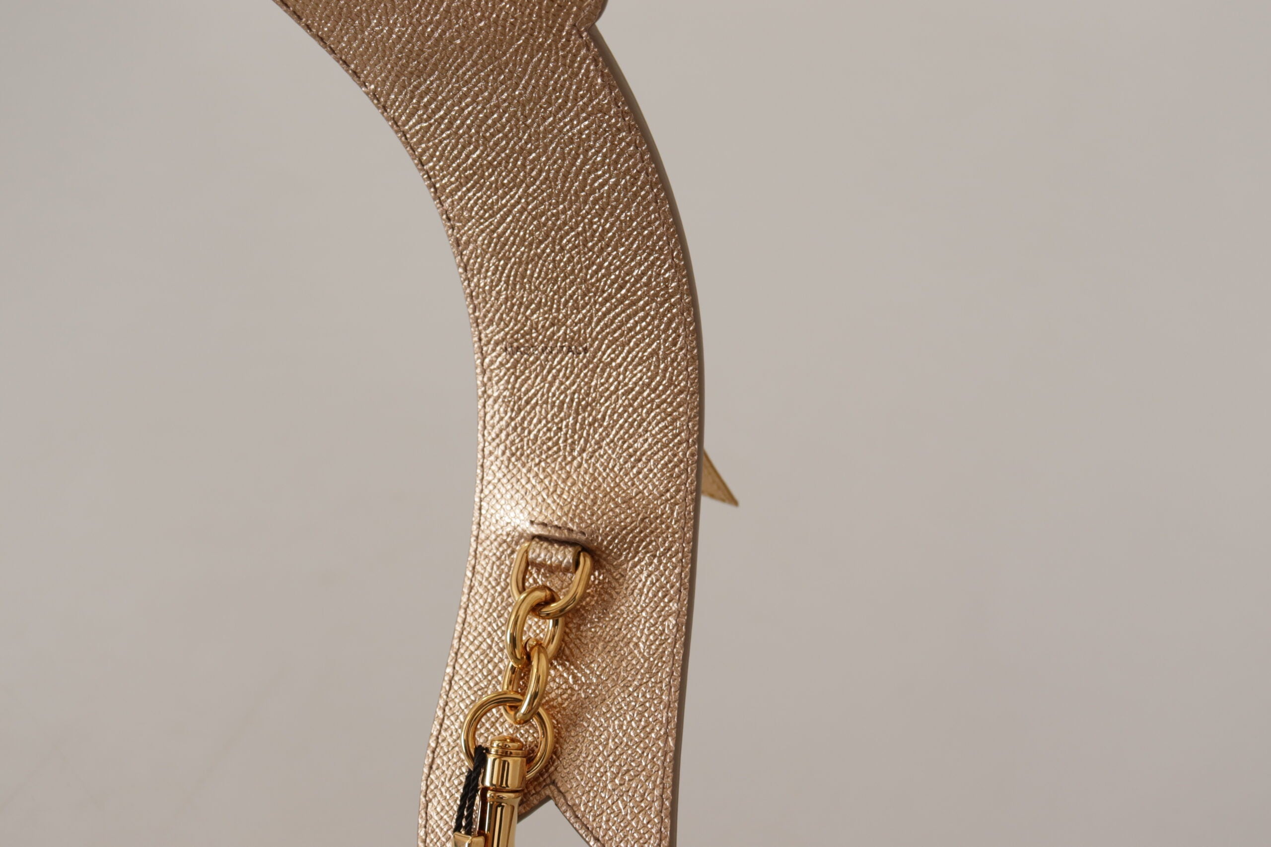 Gold Leather LOVE Patch Bag Shoulder Strap - ventzia