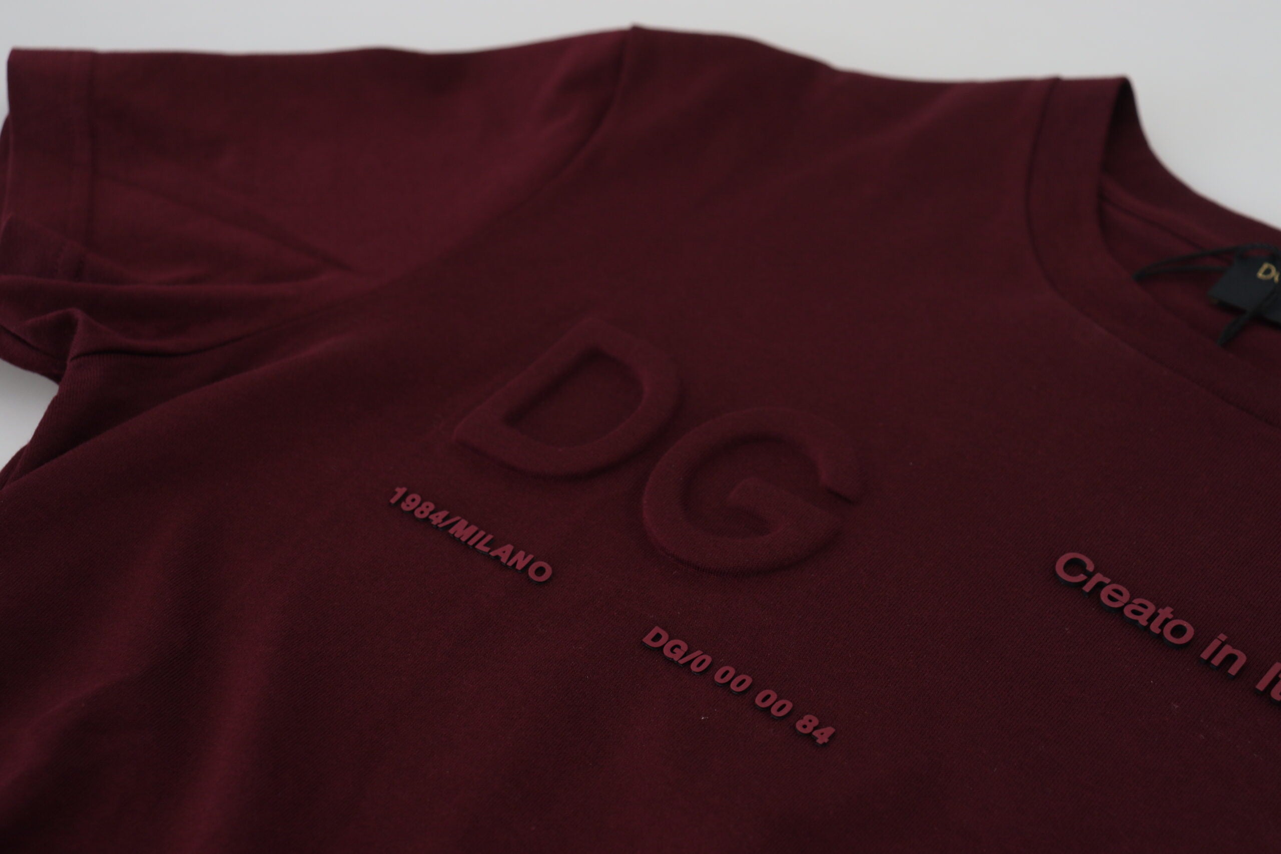 Maroon Printed Short Sleeves Men T-shirt - ventzia
