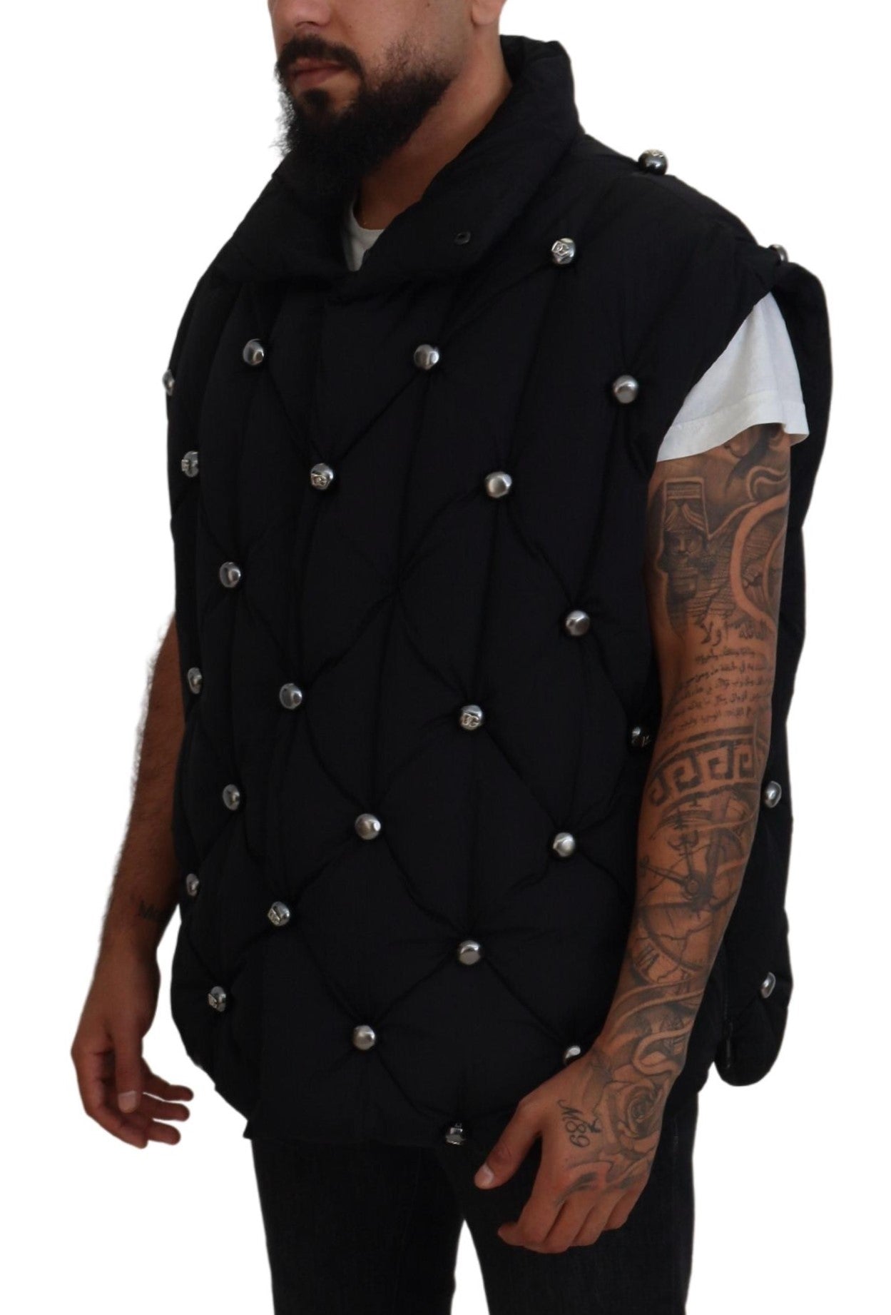 Black Sleeveless DG Metal Embellishment Jacket - ventzia
