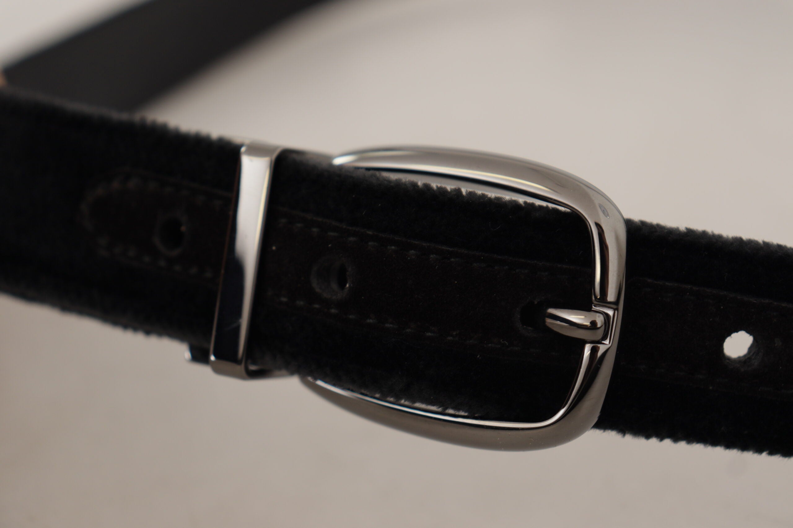 Black Velvet Classic Logo Engraved Metal Belt - ventzia