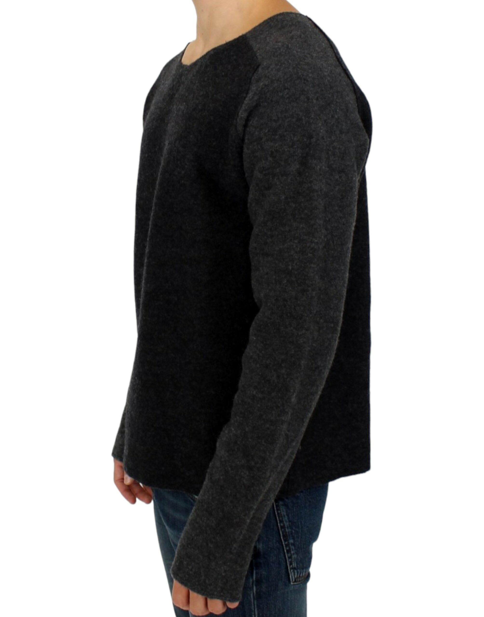 Chic Gray Wool Crewneck Sweater - ventzia