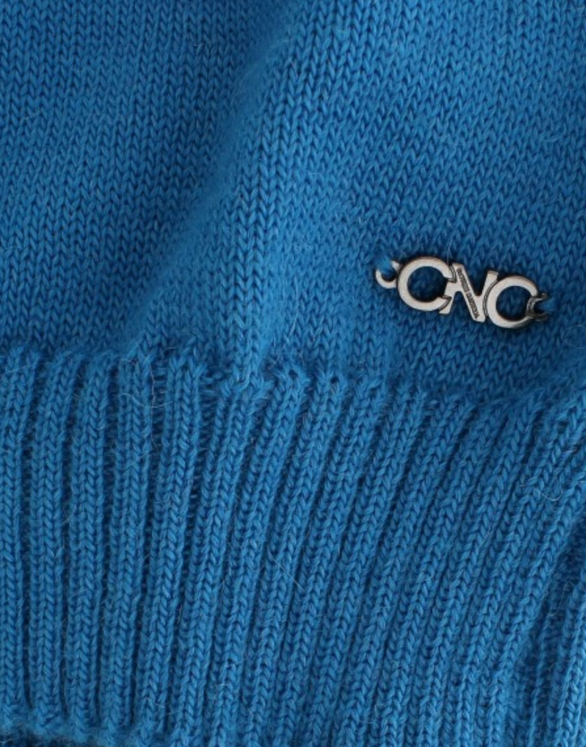 Chic Blue Scoop Neck Knit Sweater - ventzia