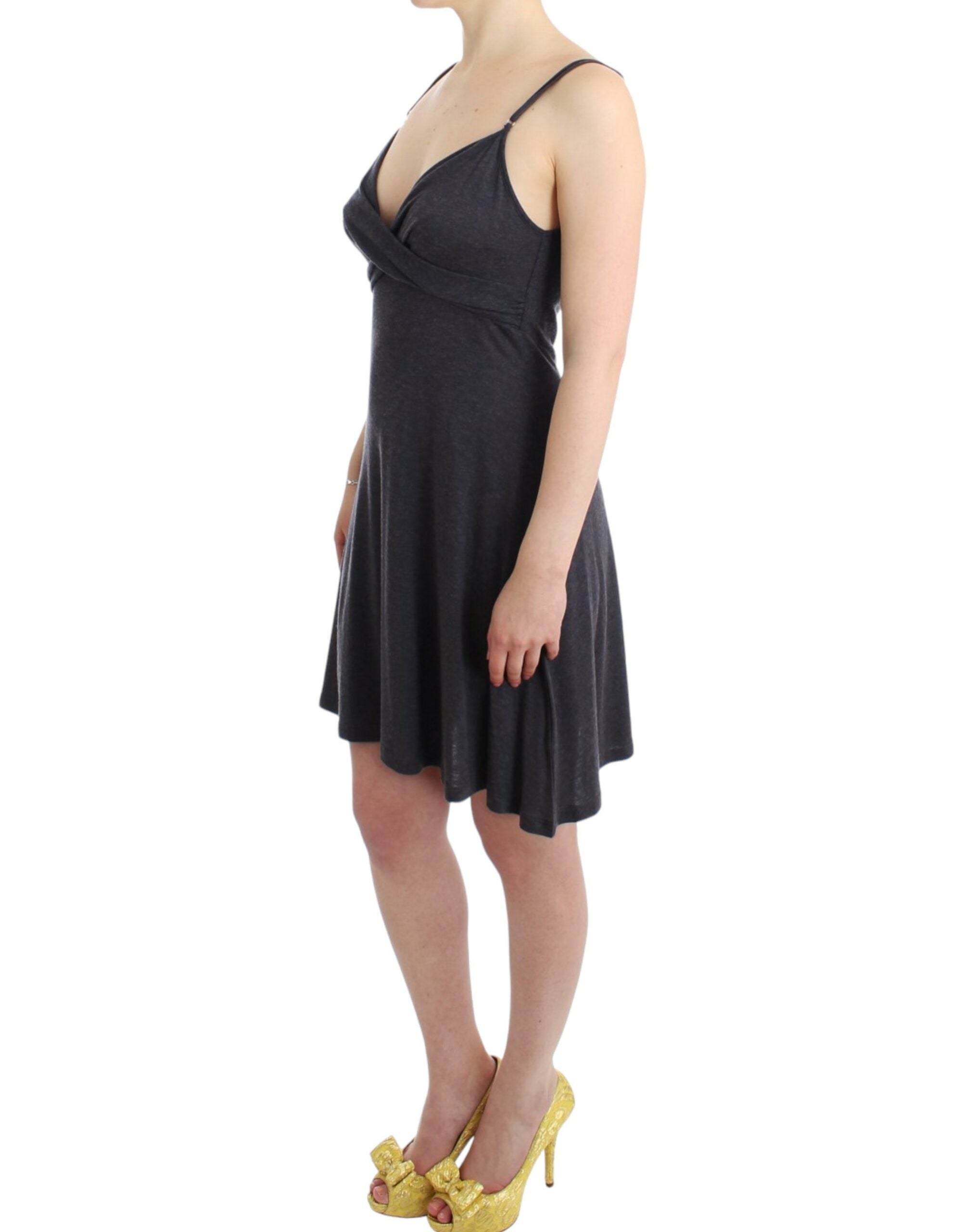 Chic Gray Knee-Length Spaghetti Strap Dress - ventzia