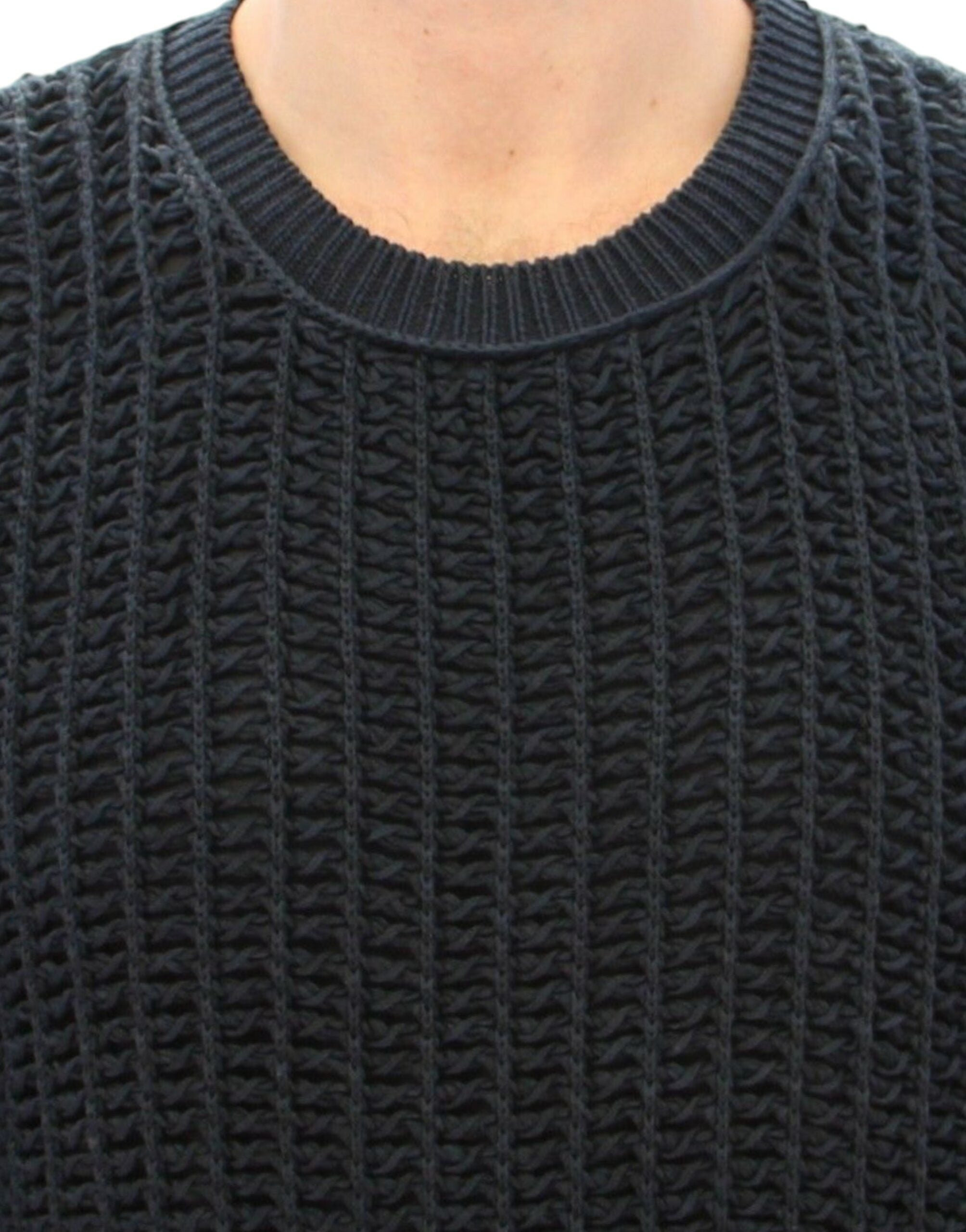 Elegant Blue and Black Layered Sweater - ventzia