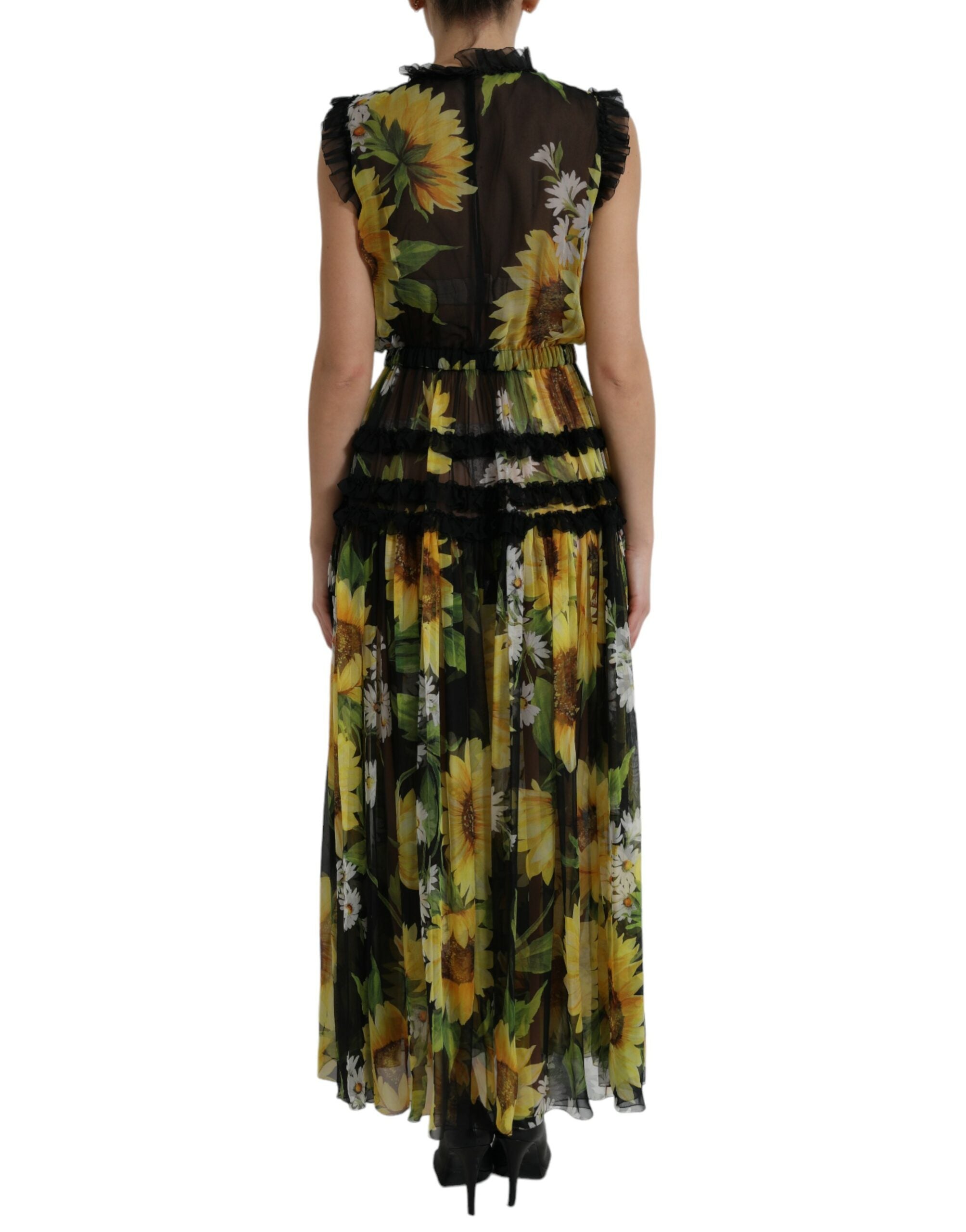 Black Sunflower A-line Pleated Maxi Dress - ventzia
