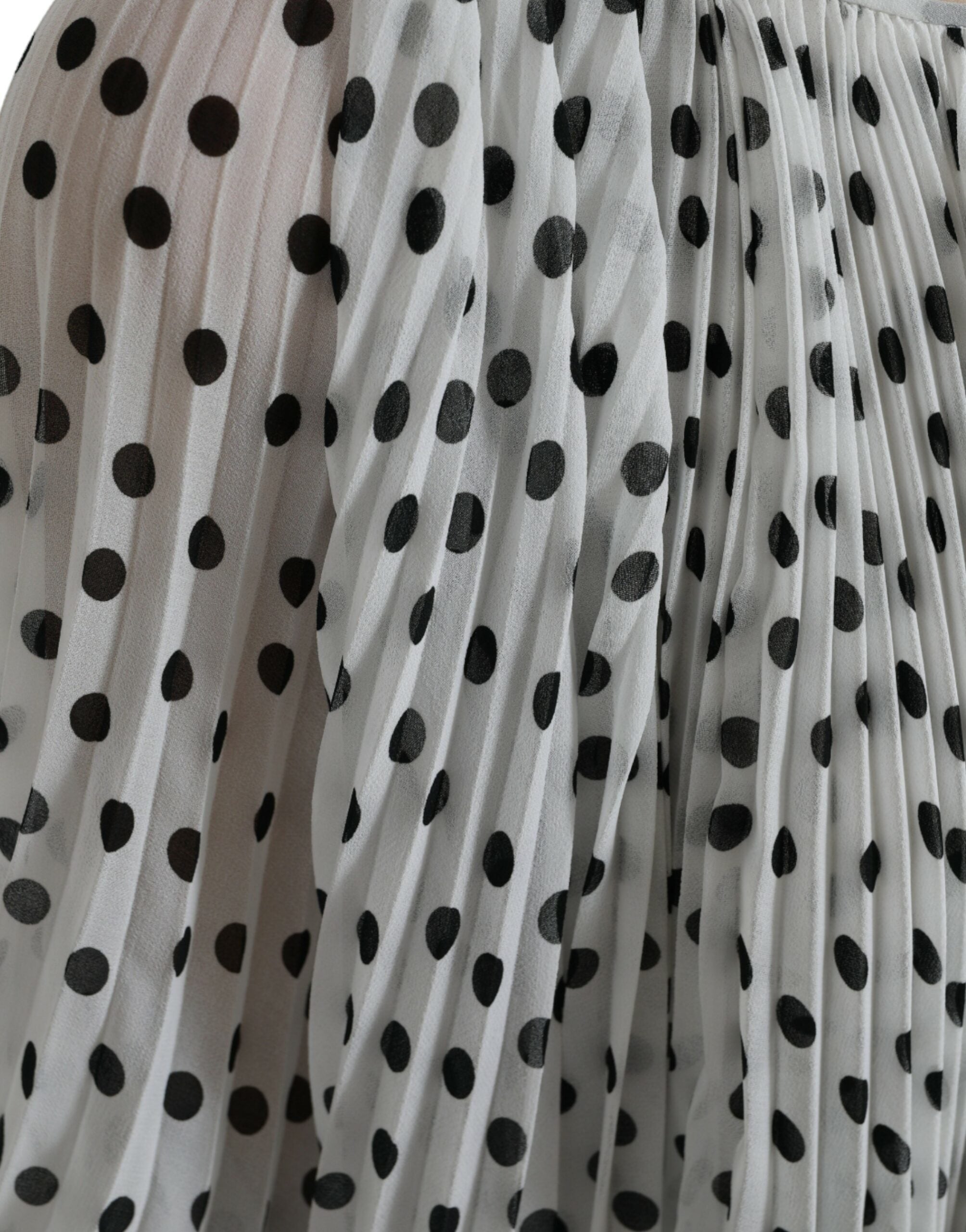 White Polka Dot A-line Pleated Maxi Dress - ventzia
