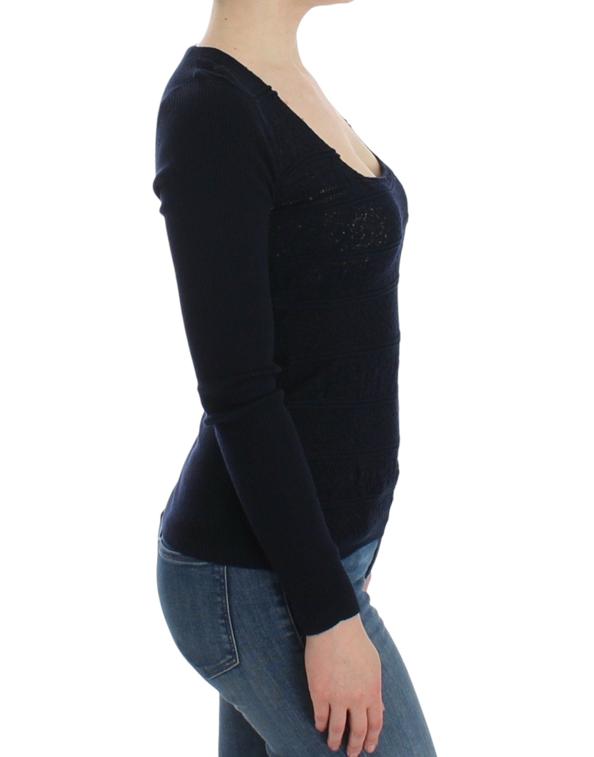 Chic Blue Wool Blend Sweater - ventzia