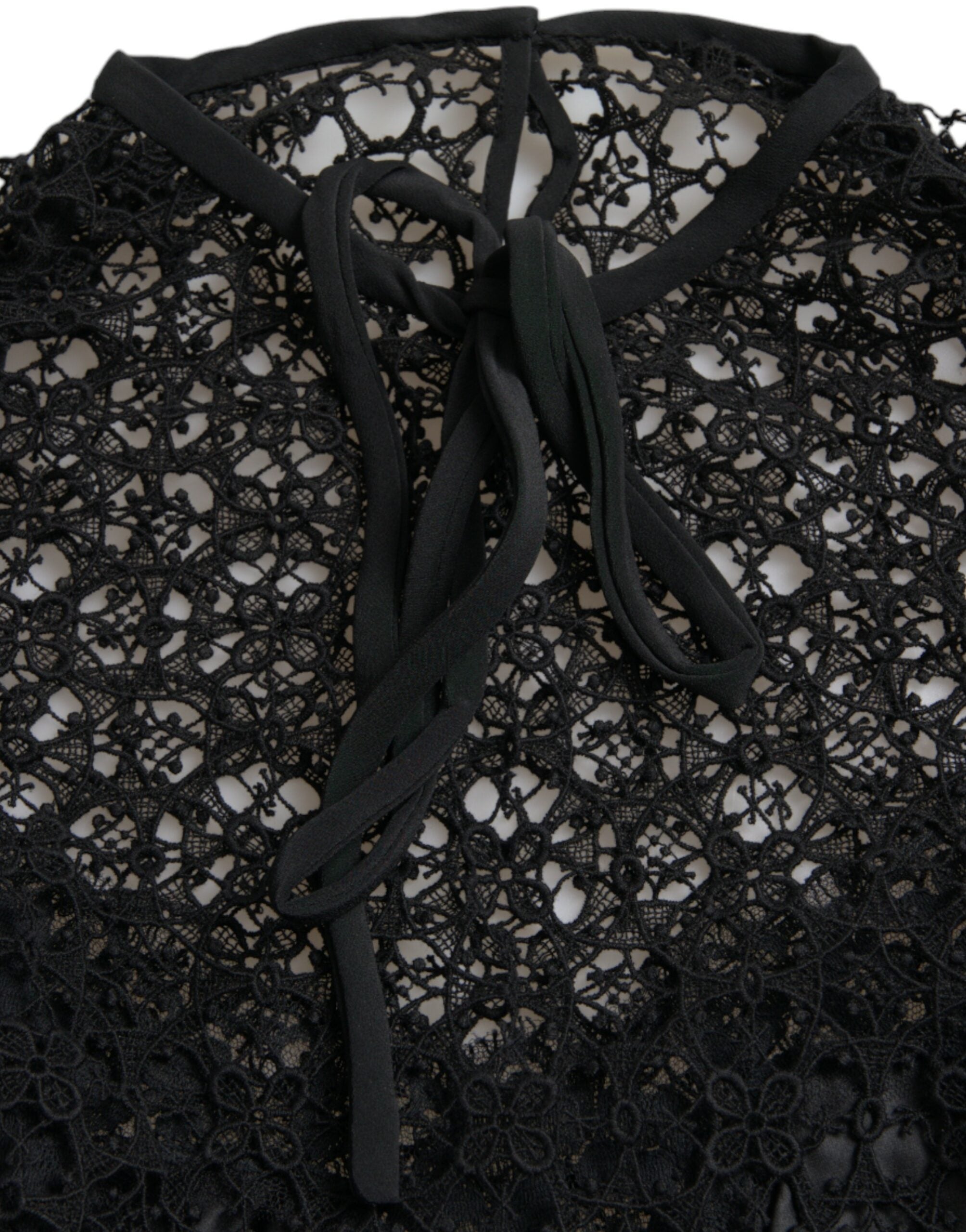 Black Floral Lace Short Sleeves Blouse Top - ventzia