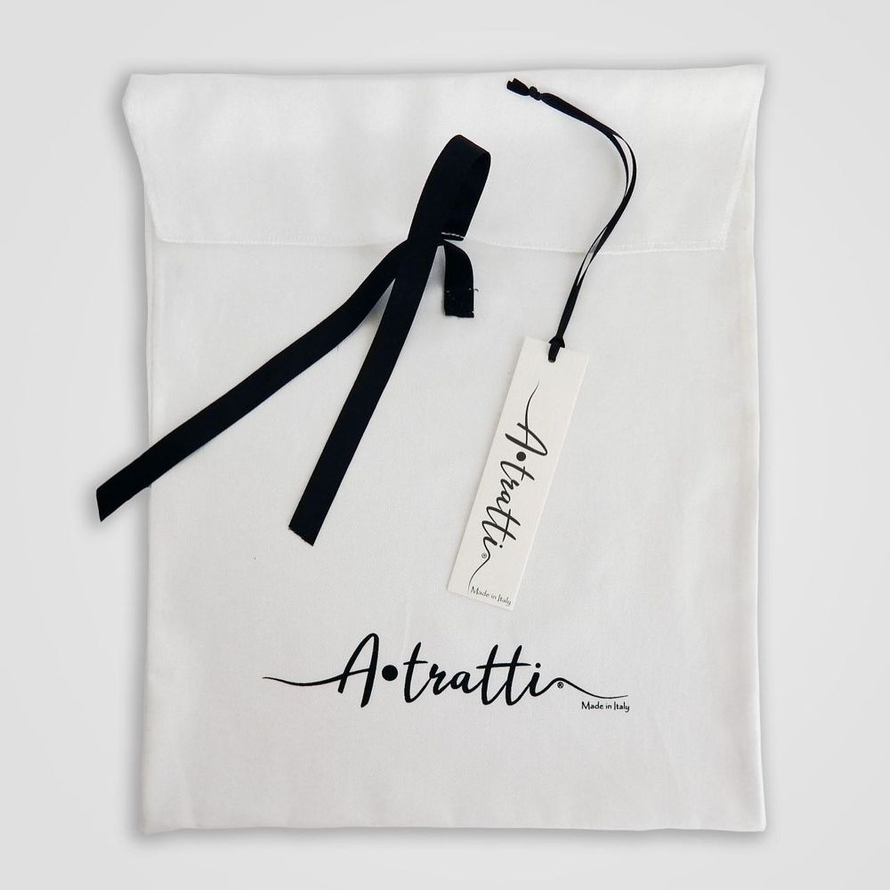 Chic White Stretch Viscose Tee with Exclusive Packaging - ventzia