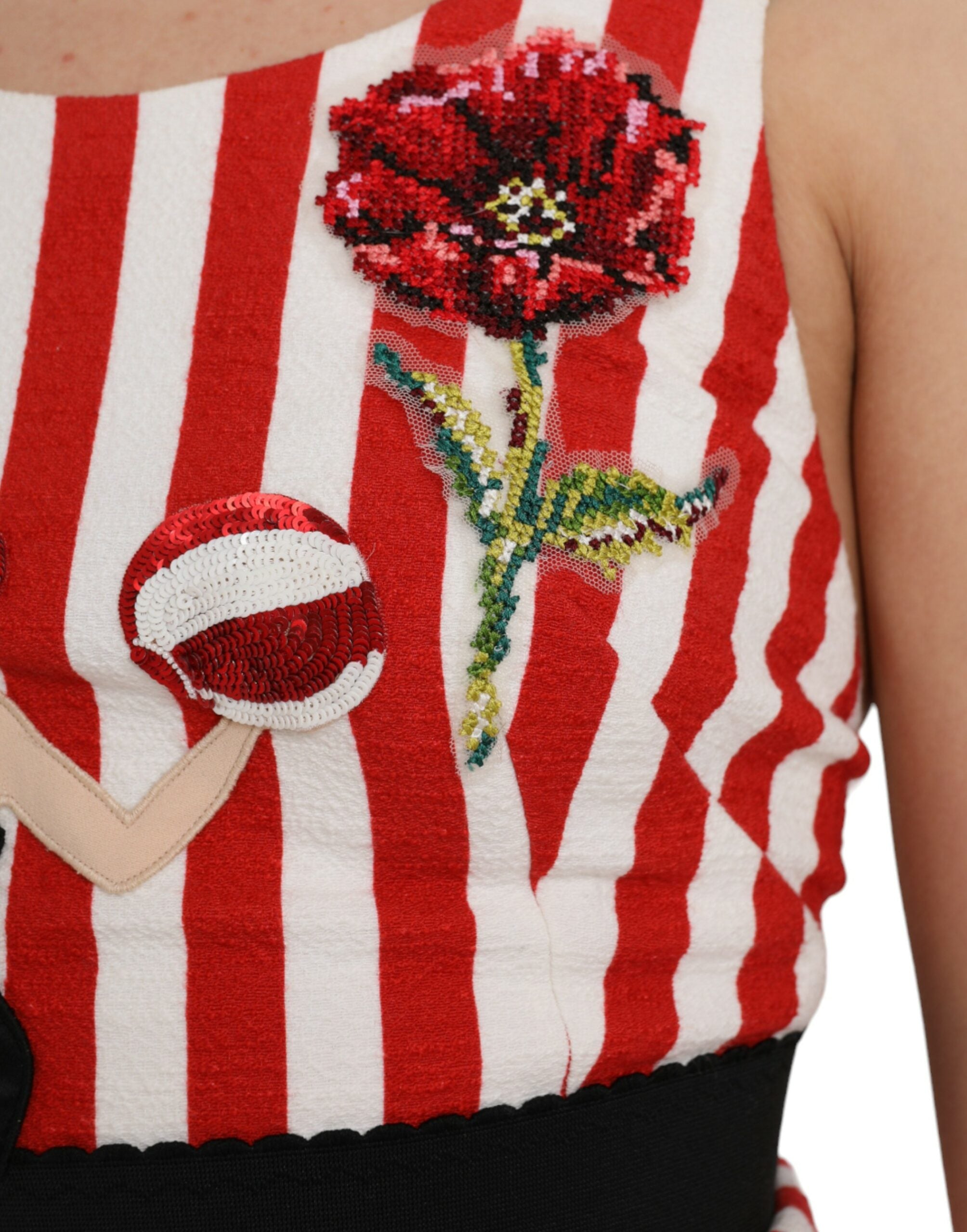 Red White Floral Sleeveless Sheath Midi Dress - ventzia