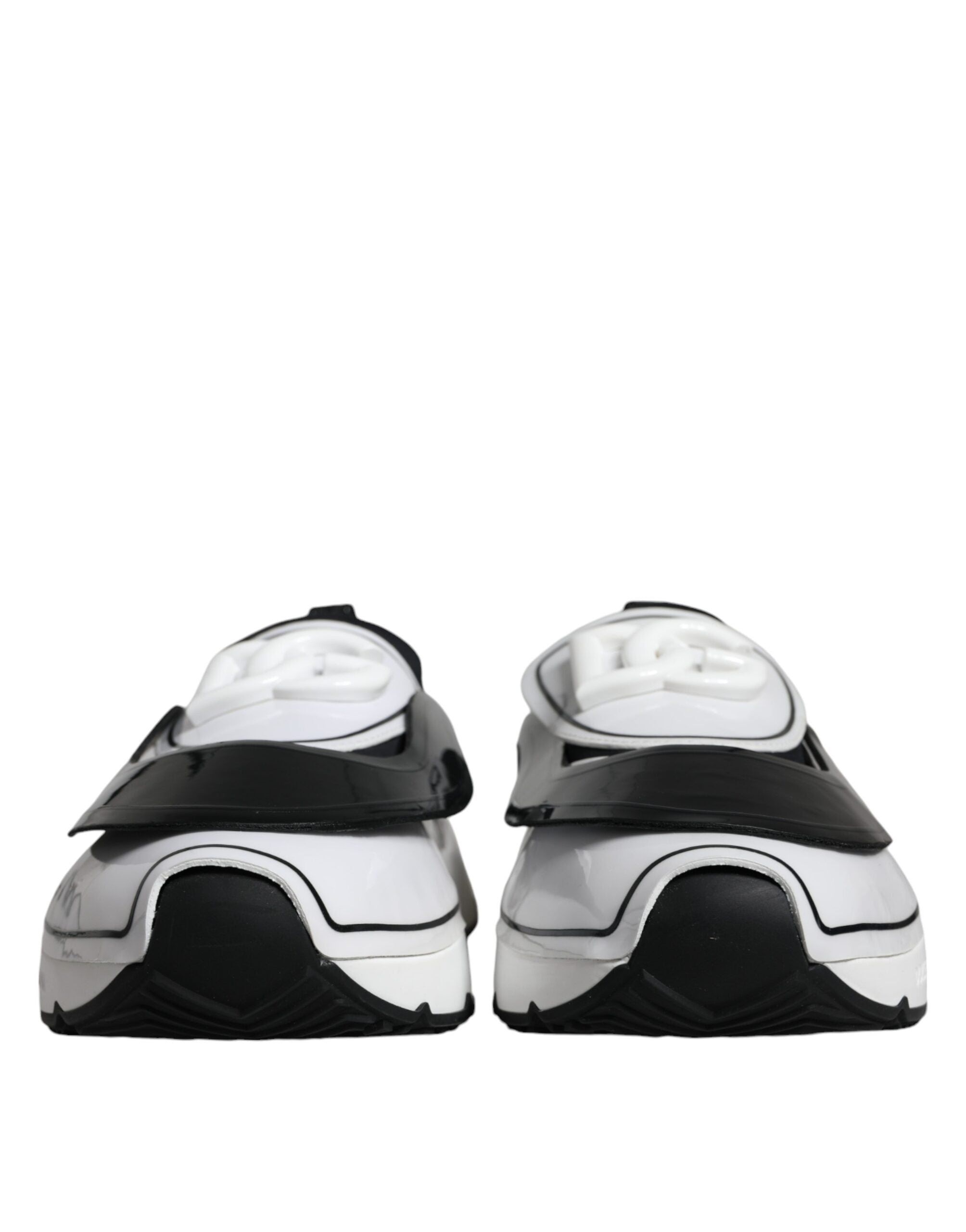White Black Logo Plaque Daymaster Sneakers Shoes - ventzia