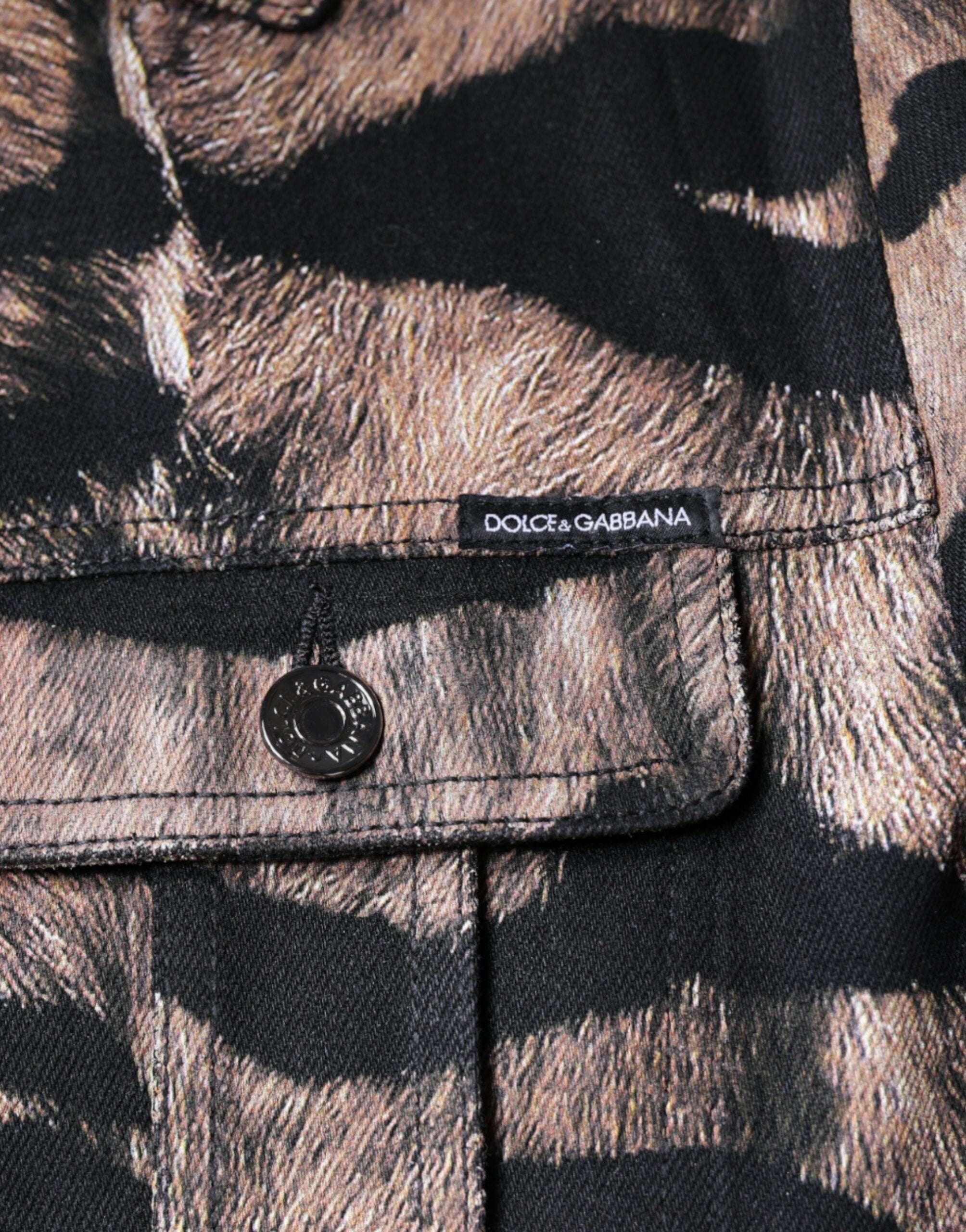 Brown Tiger Button Down Collared Jacket - ventzia