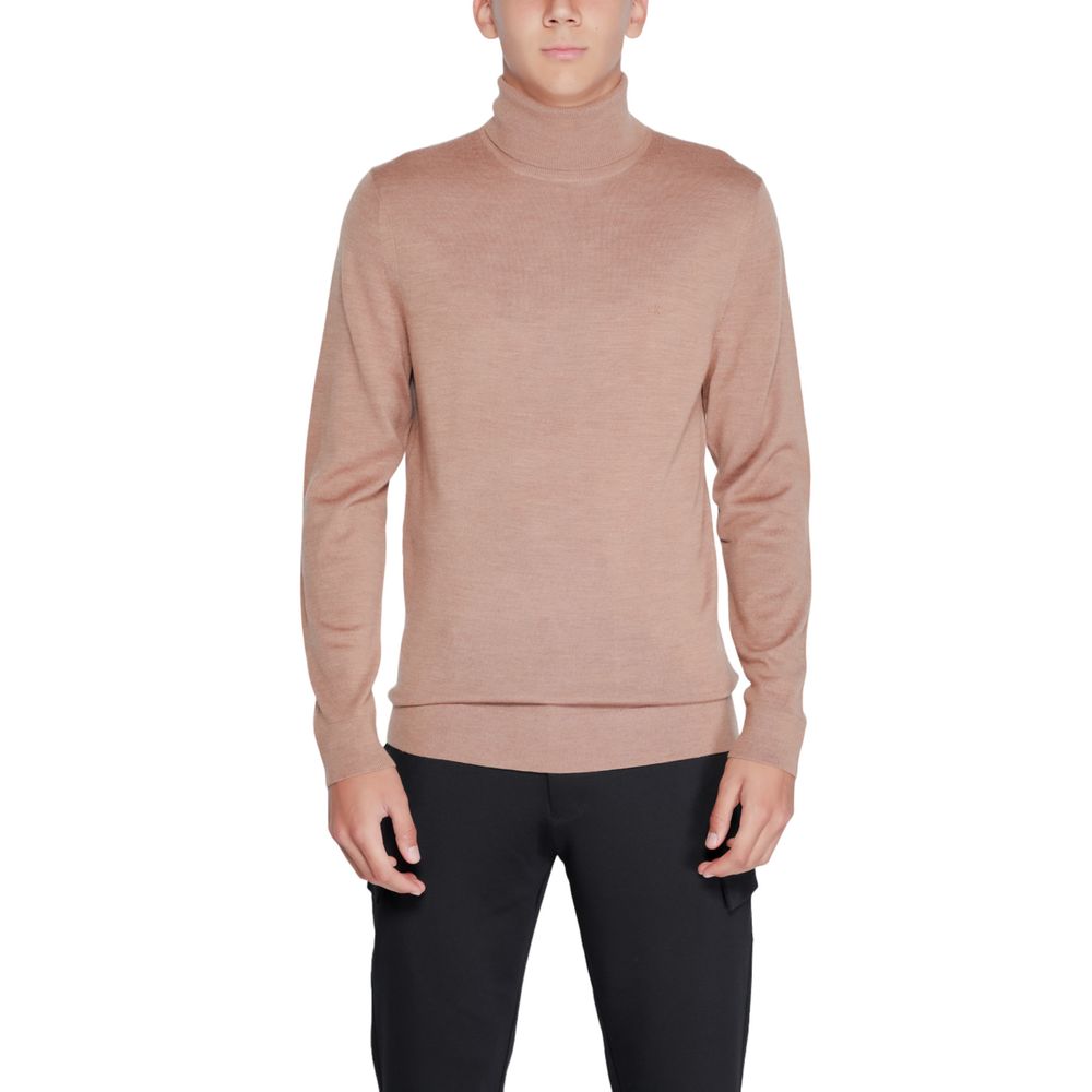 Beige Wool Turtleneck - ventzia