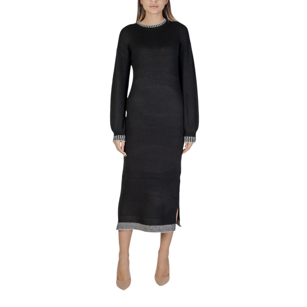 Black Polyester Midi - ventzia