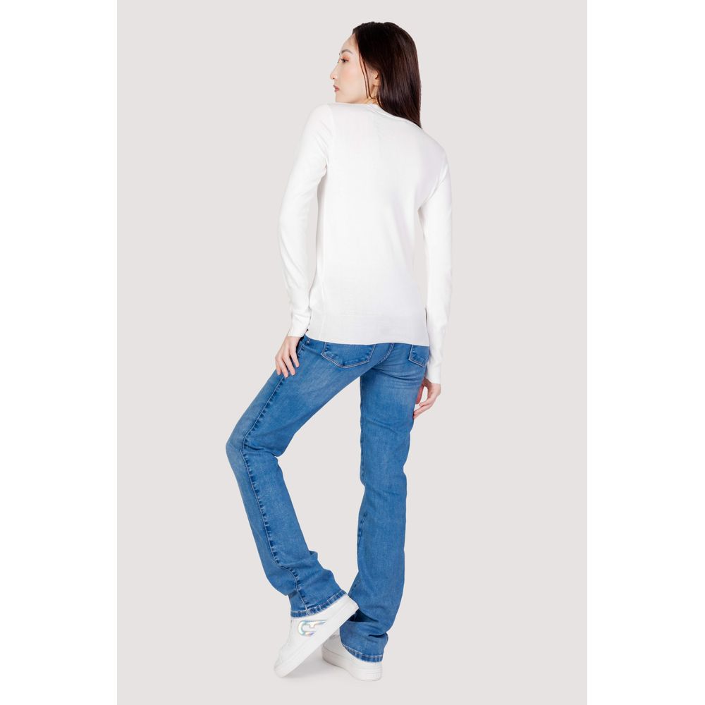 White Cotton Sportswear - ventzia
