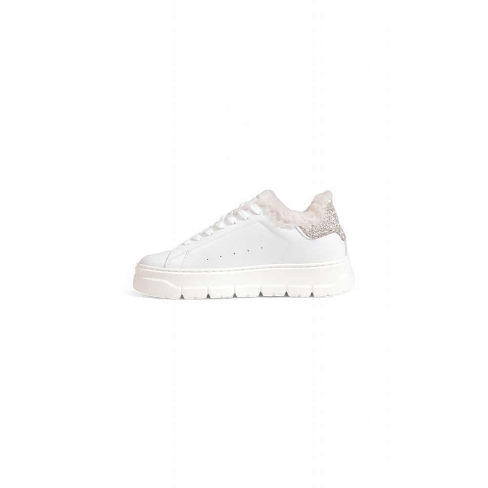 White Leather Sneaker - ventzia