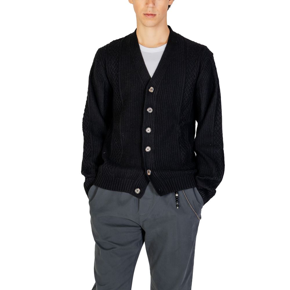 Black Polyester Cardigan - ventzia