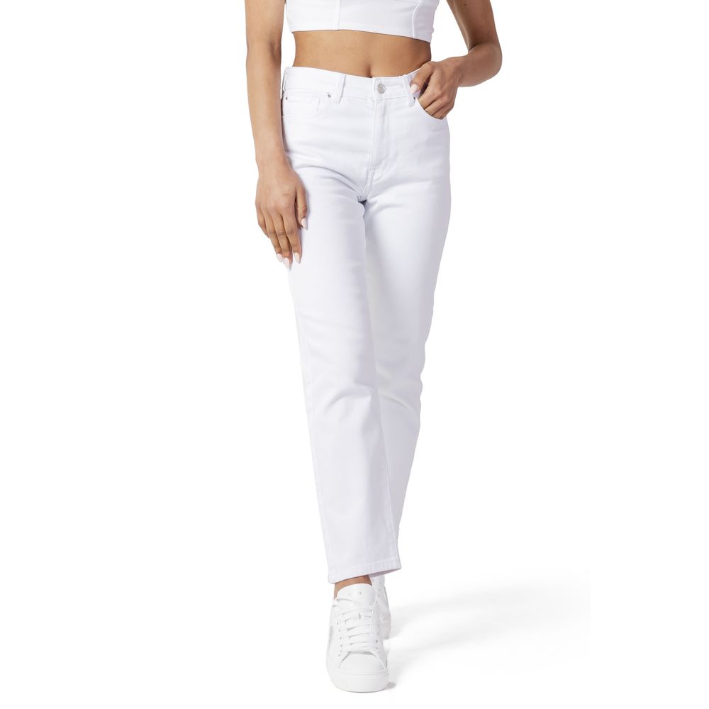 White Cotton Mom Jean - ventzia