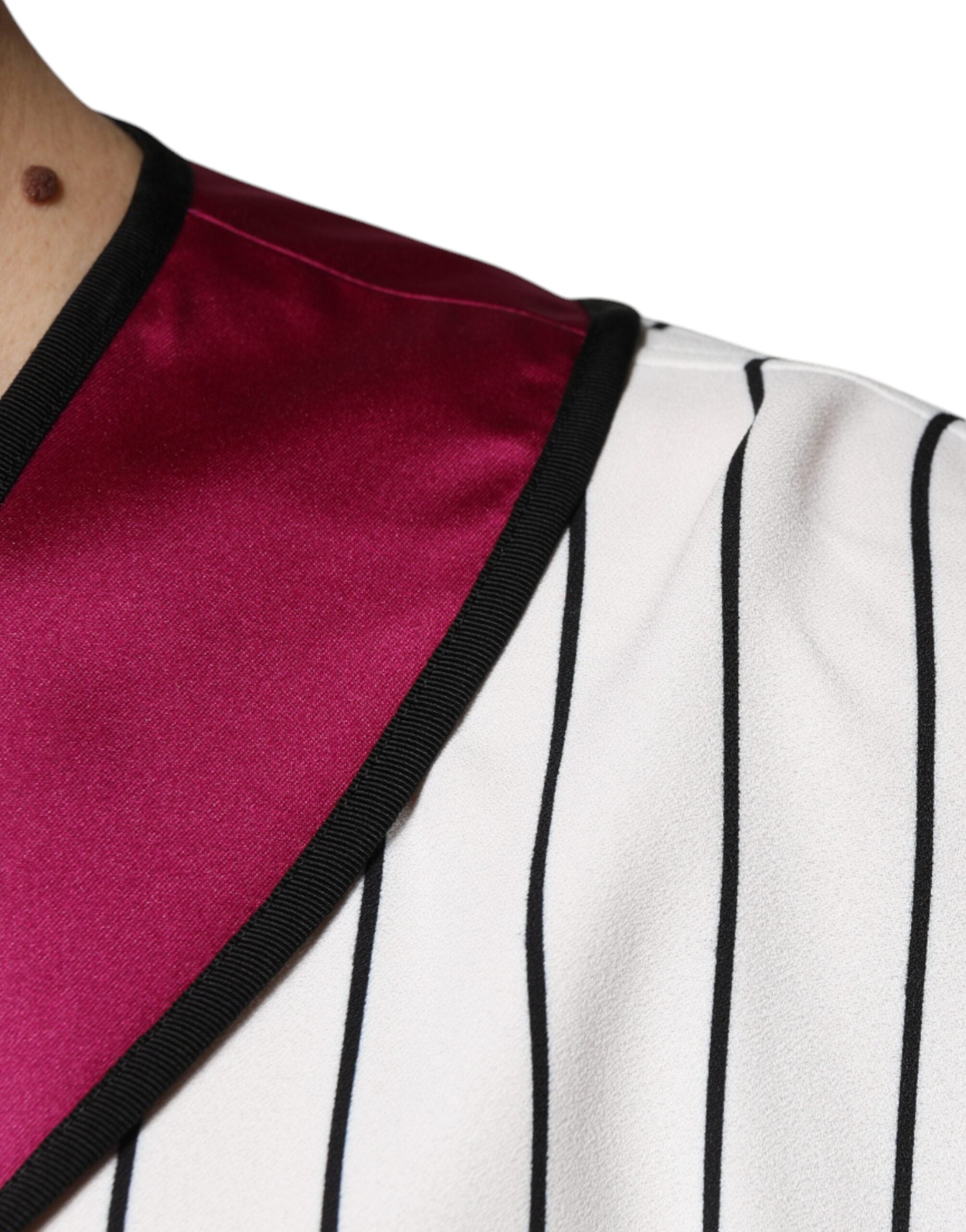 Multicolor Logo Jersey Button V-neck T-shirt - ventzia