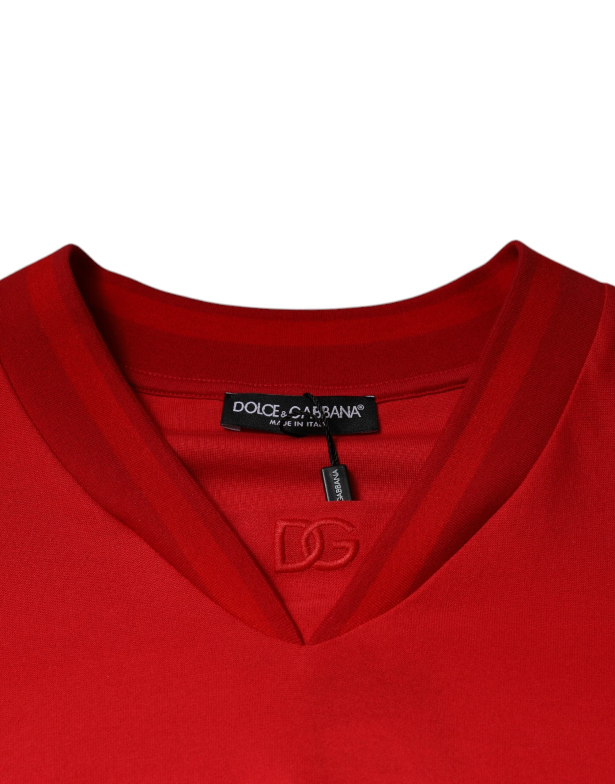 Red Cotton V-neck Short Sleeves T-shirt - ventzia
