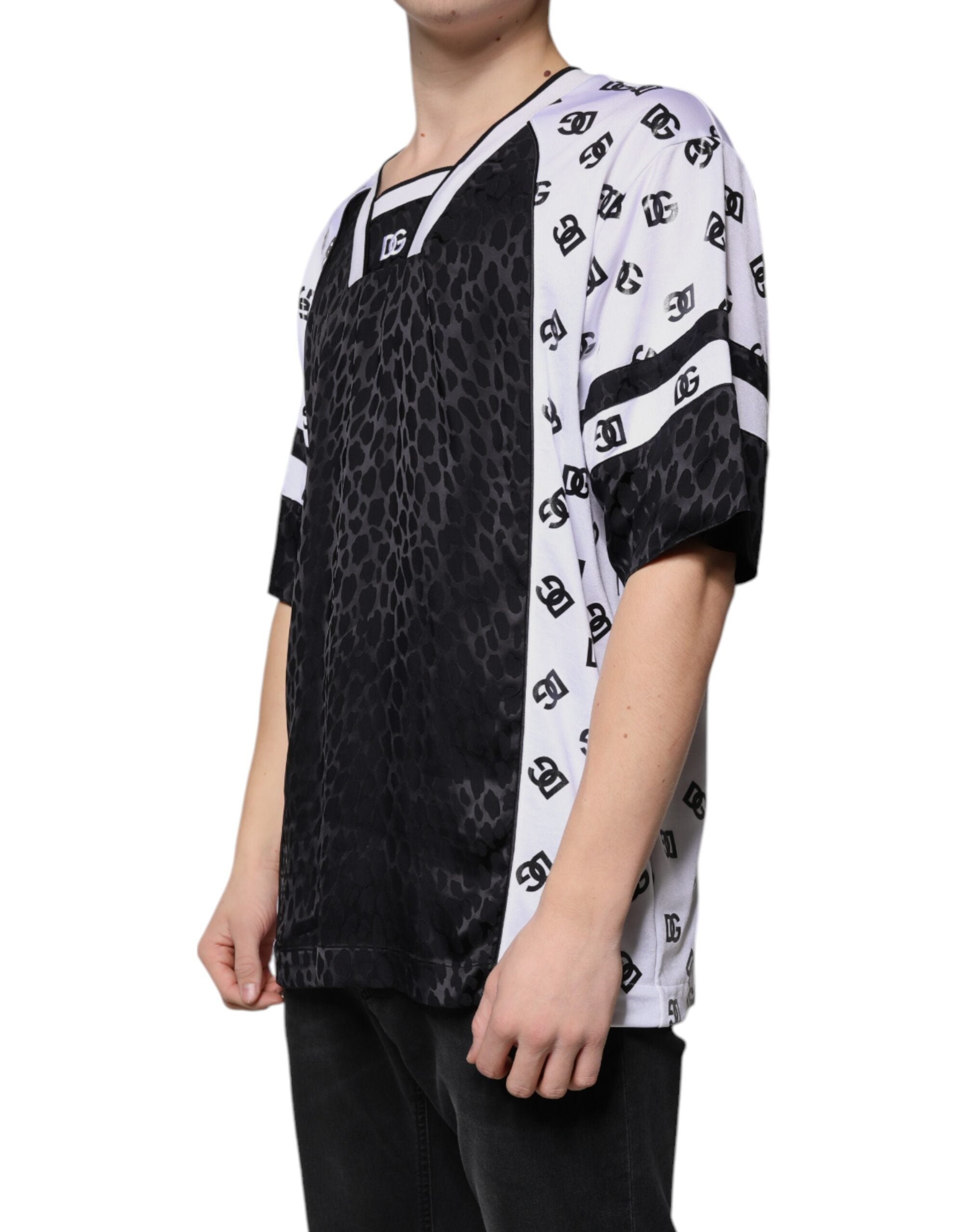 Black White Logo Men Short Sleeves T-shirt - ventzia