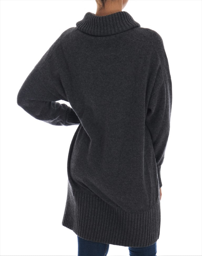 Enchanted Crystal Turtleneck Sweater - ventzia