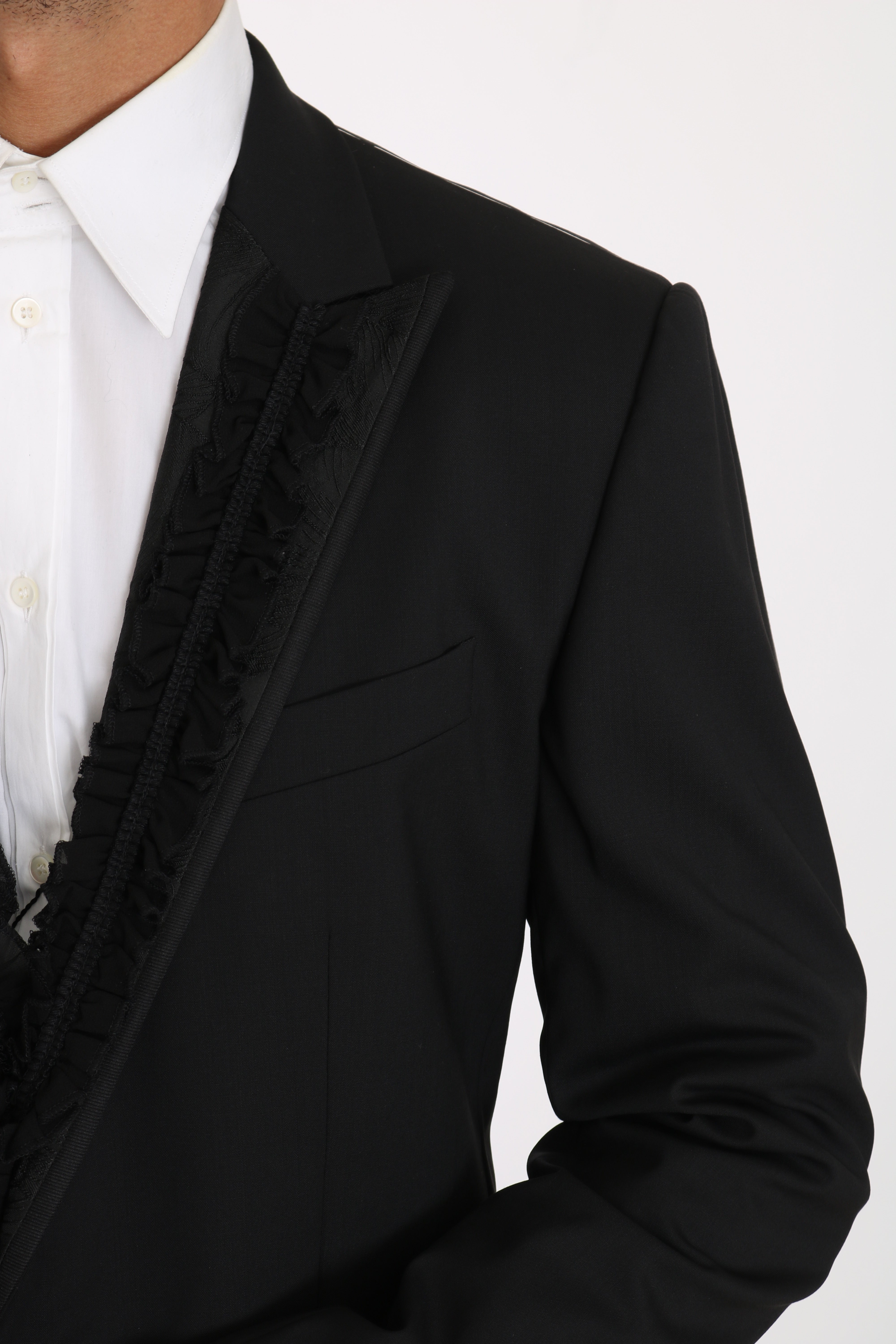 Elegant Black Slim Fit Martini Blazer Jacket - ventzia