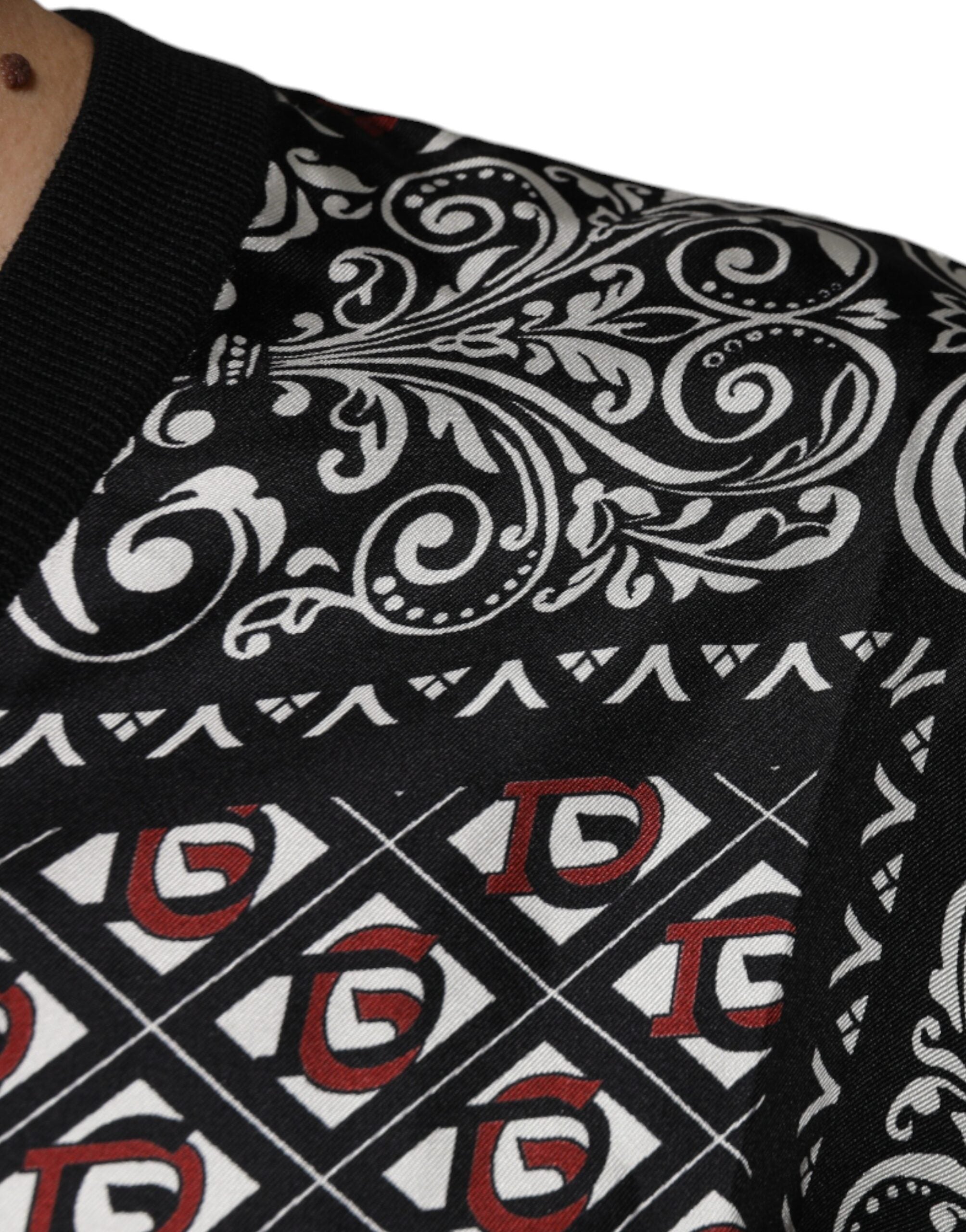 Black Logo Wool V-neck Pullover Sweater - ventzia