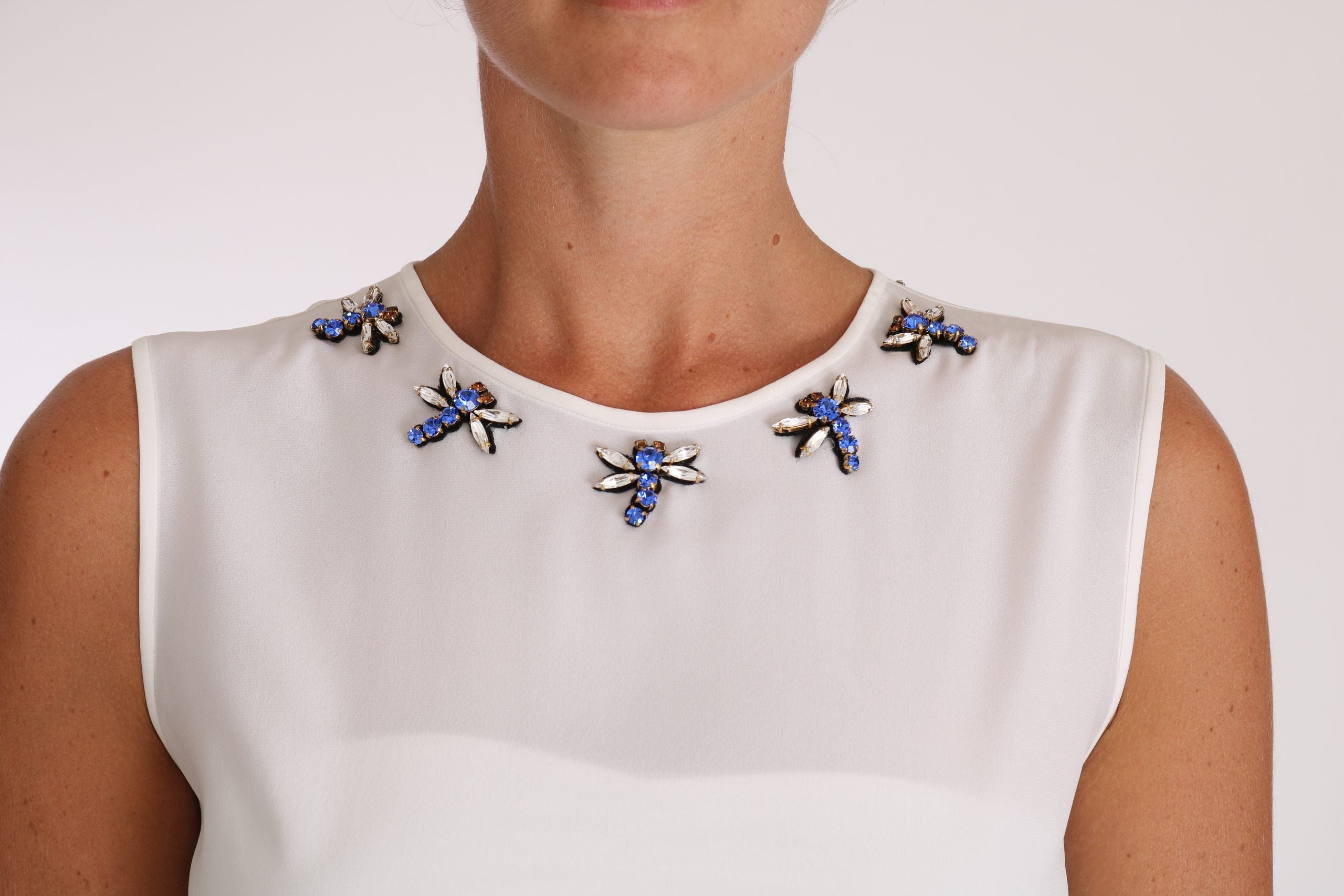 Elegant Embellished Sleeveless Silk Blouse - ventzia
