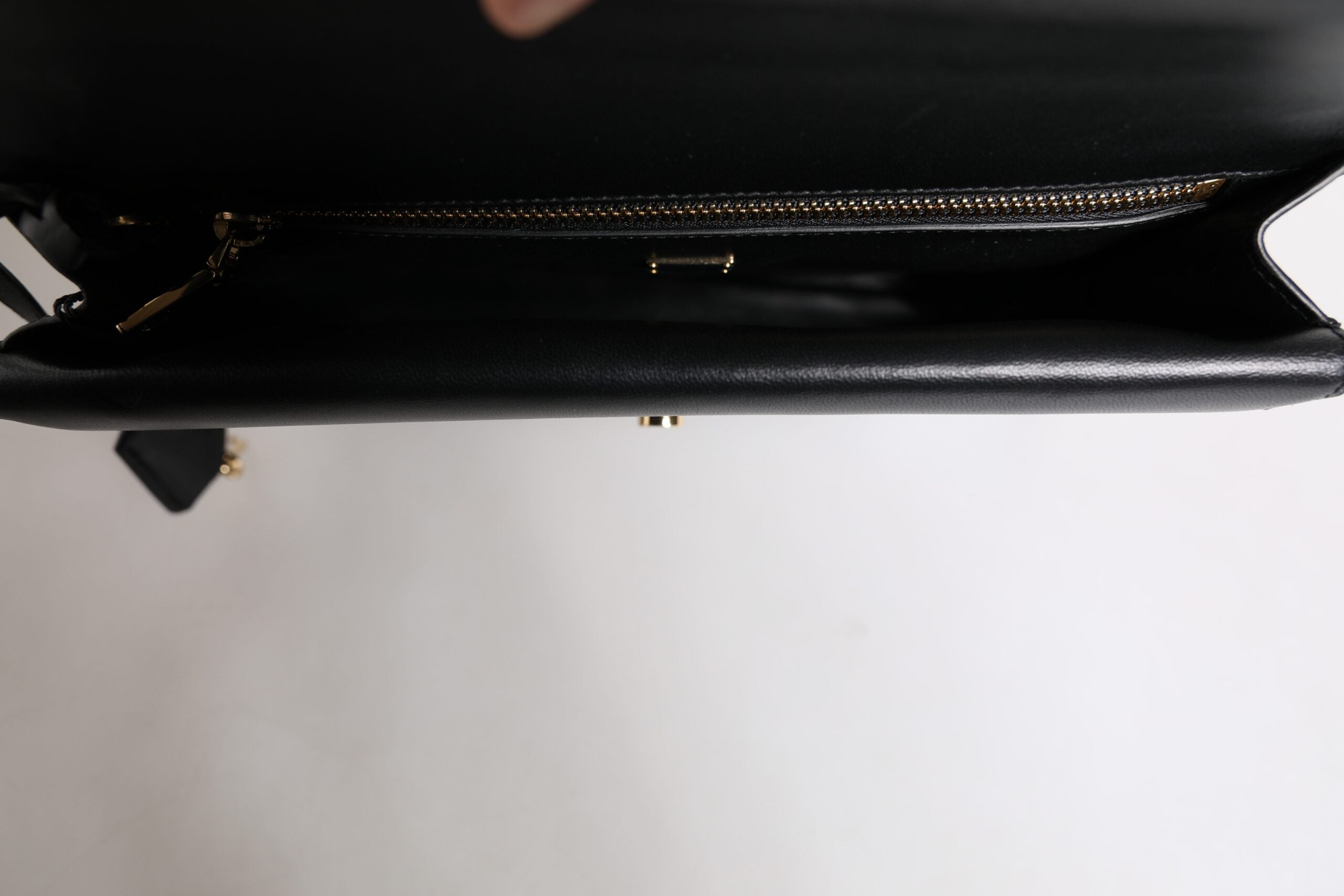 Black Leather Logo Plaque Document Briefcase Bag - ventzia