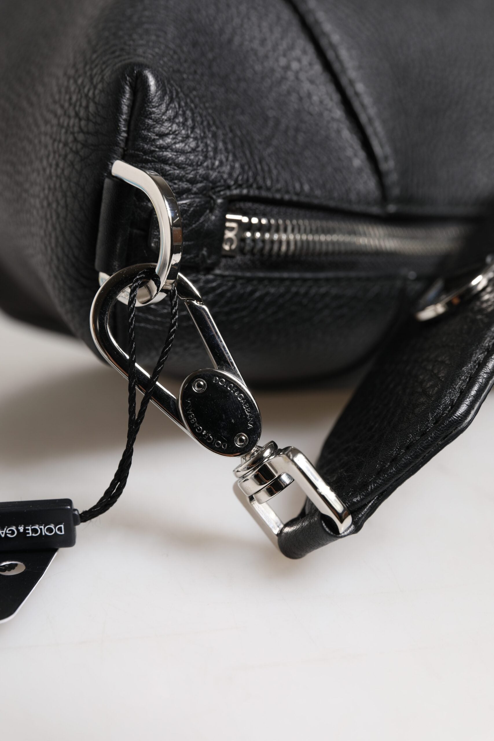 Black Leather Logo Plaque Shoulder Crossbody Bag - ventzia
