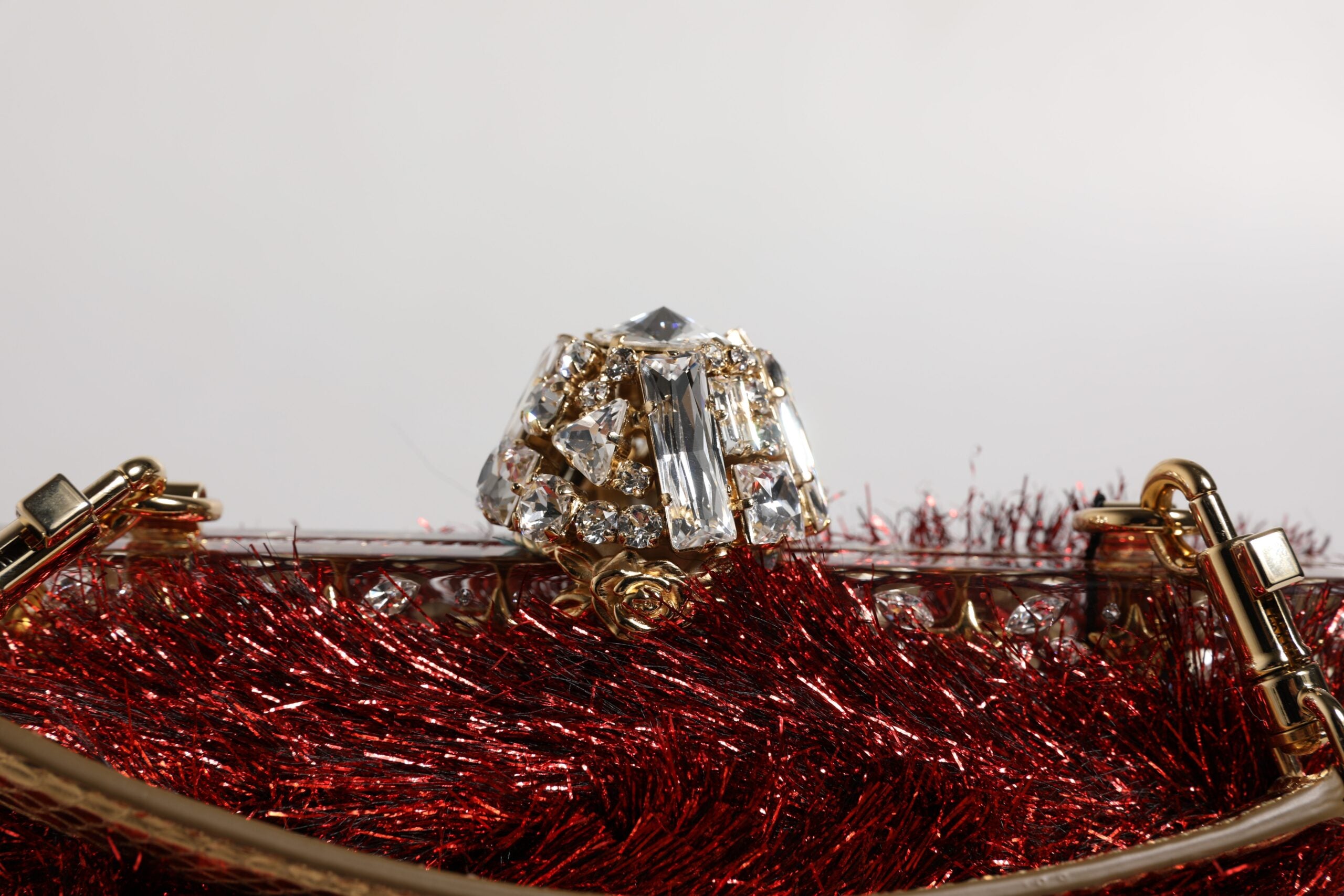 Red Gold Chain VANDA Tinsel Crystals Evening Clutch Bag - ventzia