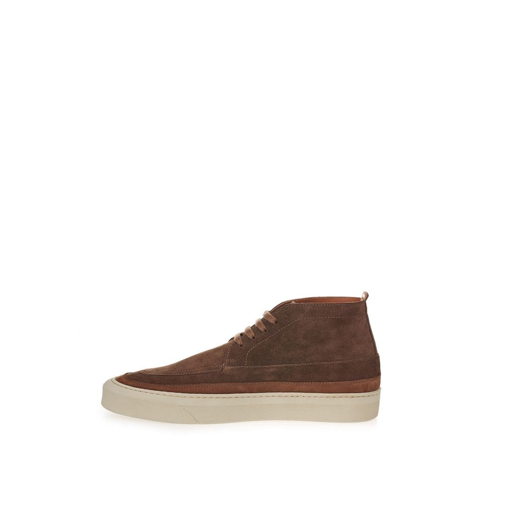 Elegant Suede Sneakers in Rich Brown - ventzia