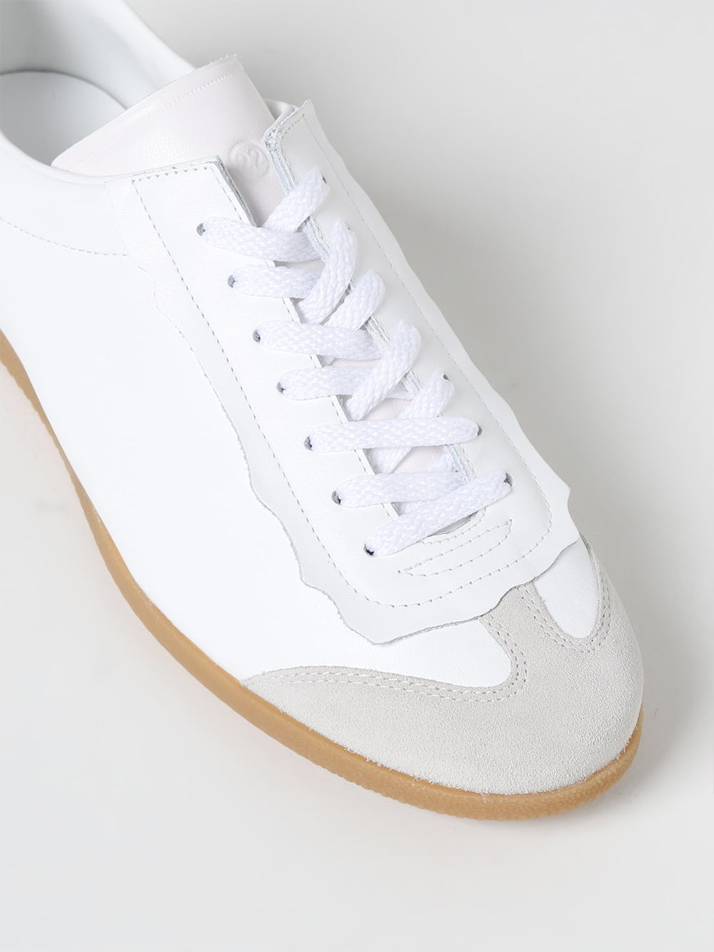 Low Featherlight Leather And Suede Sneakers - ventzia
