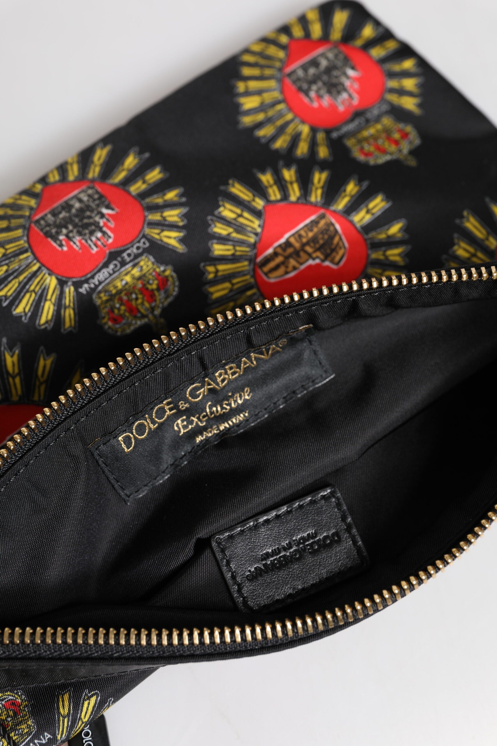 Black Red Nylon Sacred Heart Clutch Pouch Bag - ventzia