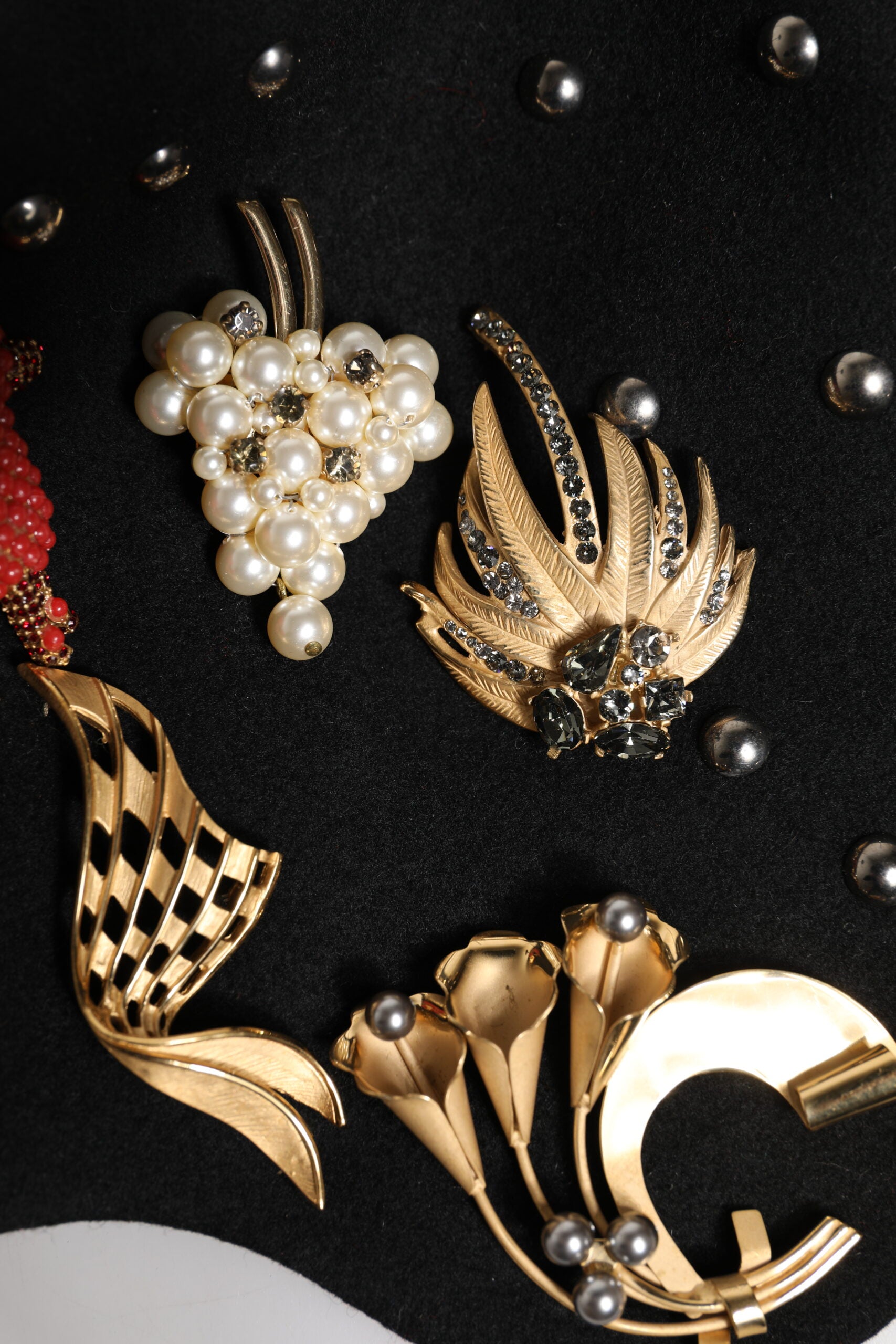 Black Wool Multicolor Embellished Cloche Hat - ventzia