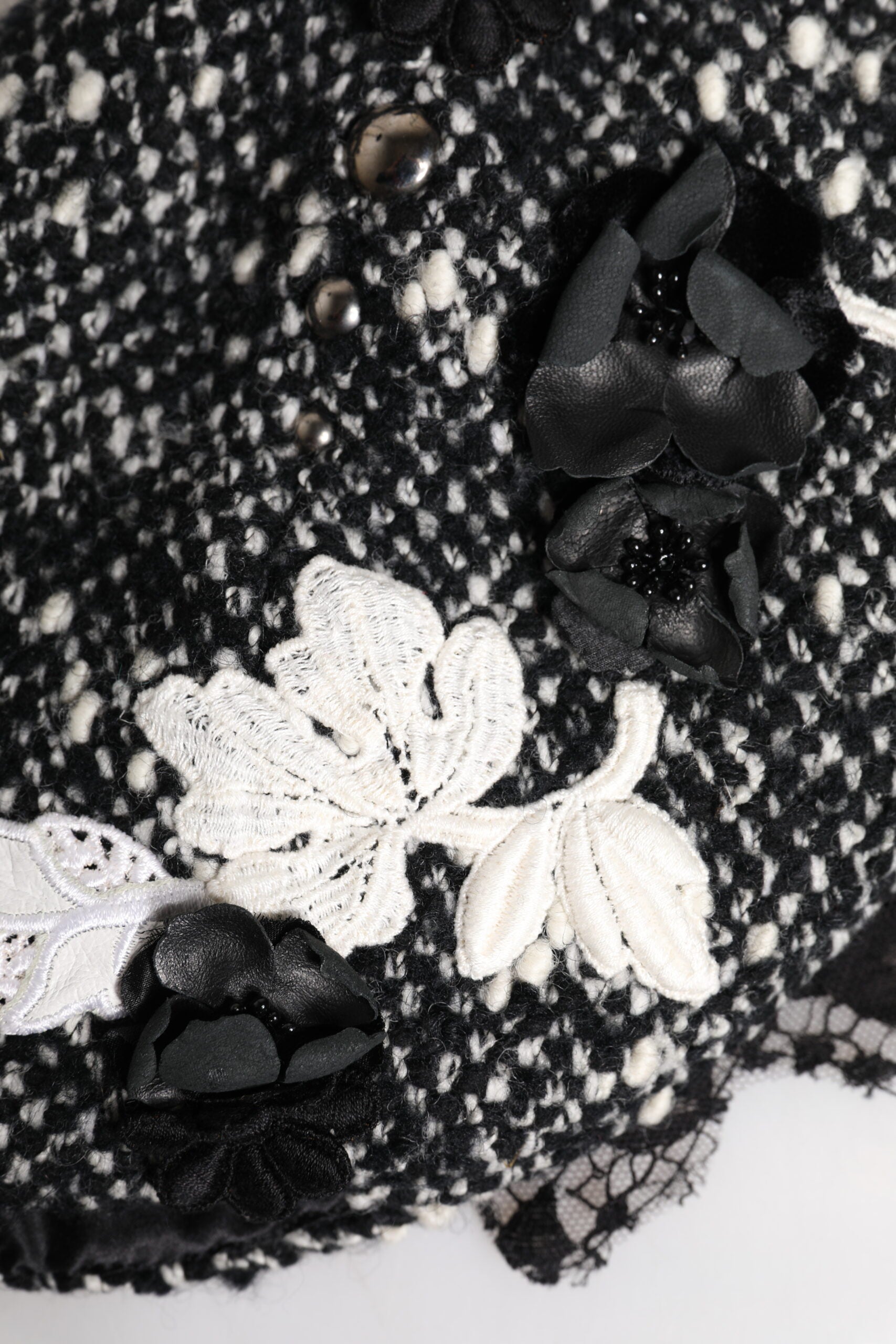 Black Wool White Floral Embellished Cloche Hat - ventzia