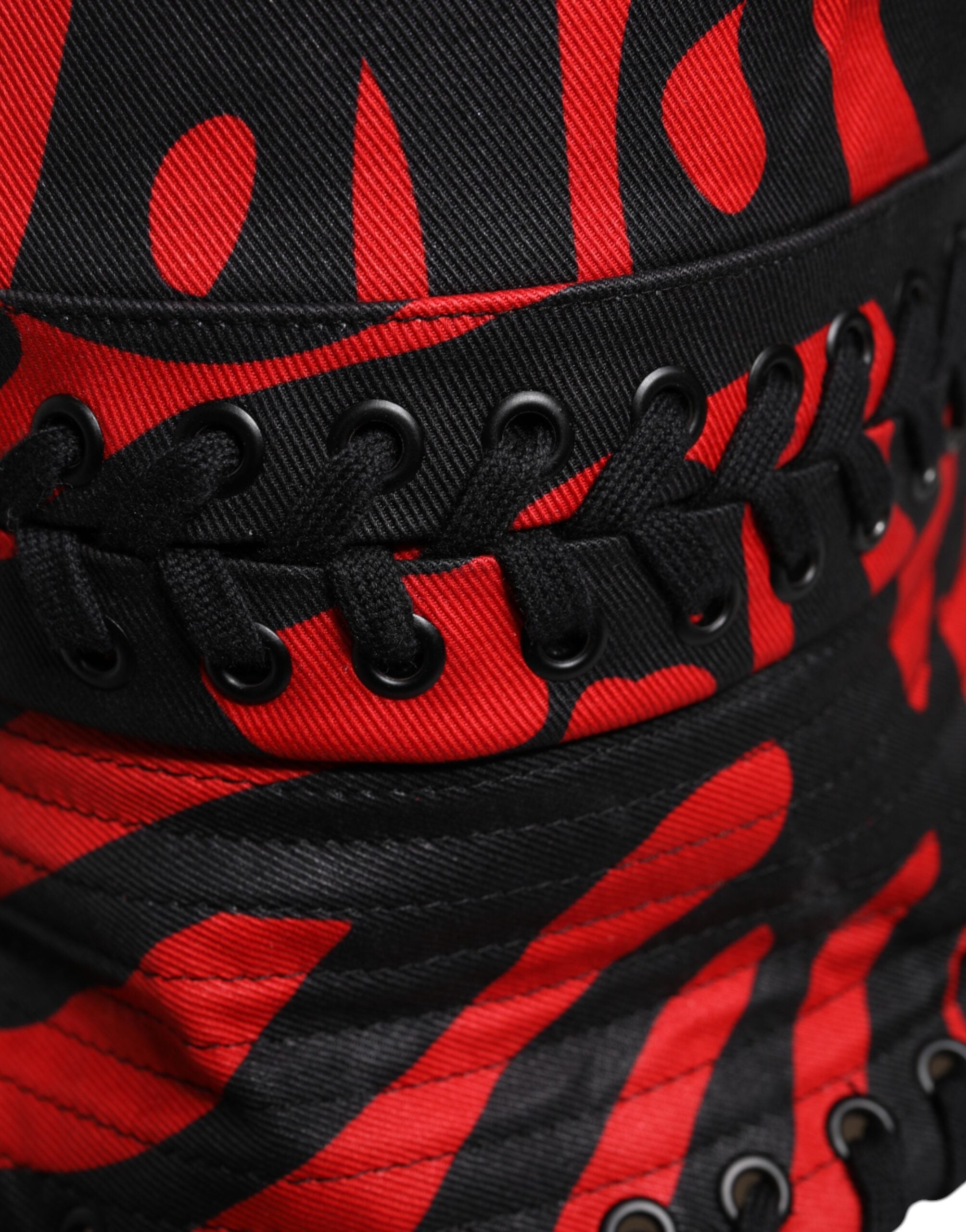 Black Red Stripe Polyester Wide Brim Bucket Hat - ventzia